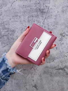 Тёмно-розовый