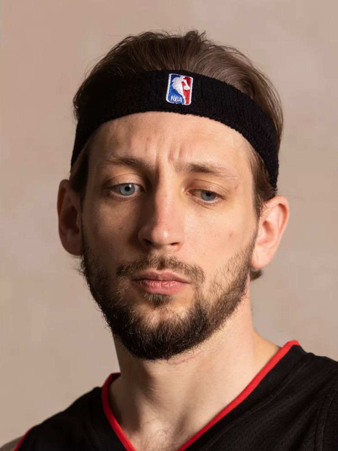 Bosh tasmasi ko'p qirrali, sport, basketbol, futbol, yugurish uchun