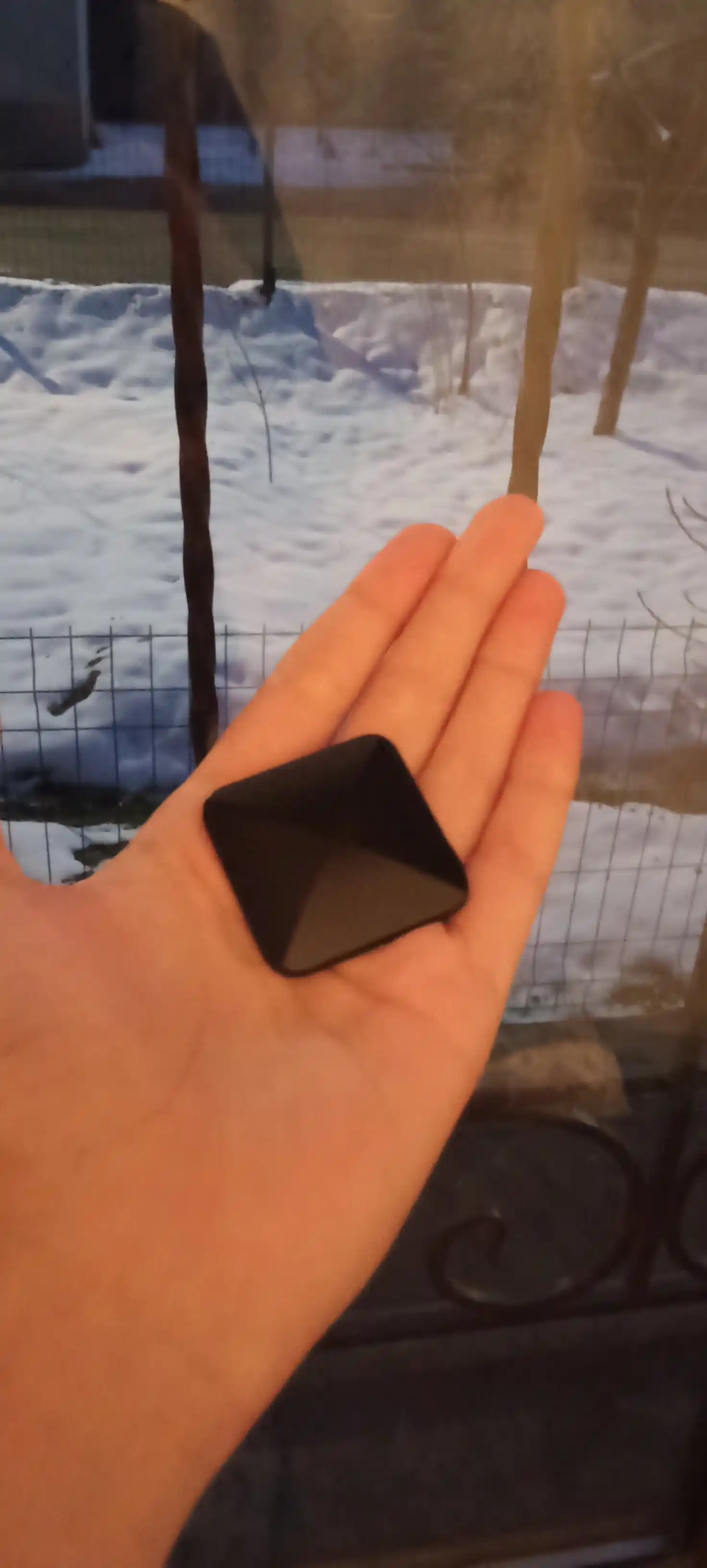 O'yinchoq antisrtess Flipo Flip Kinetic Energy Fidget Spinner