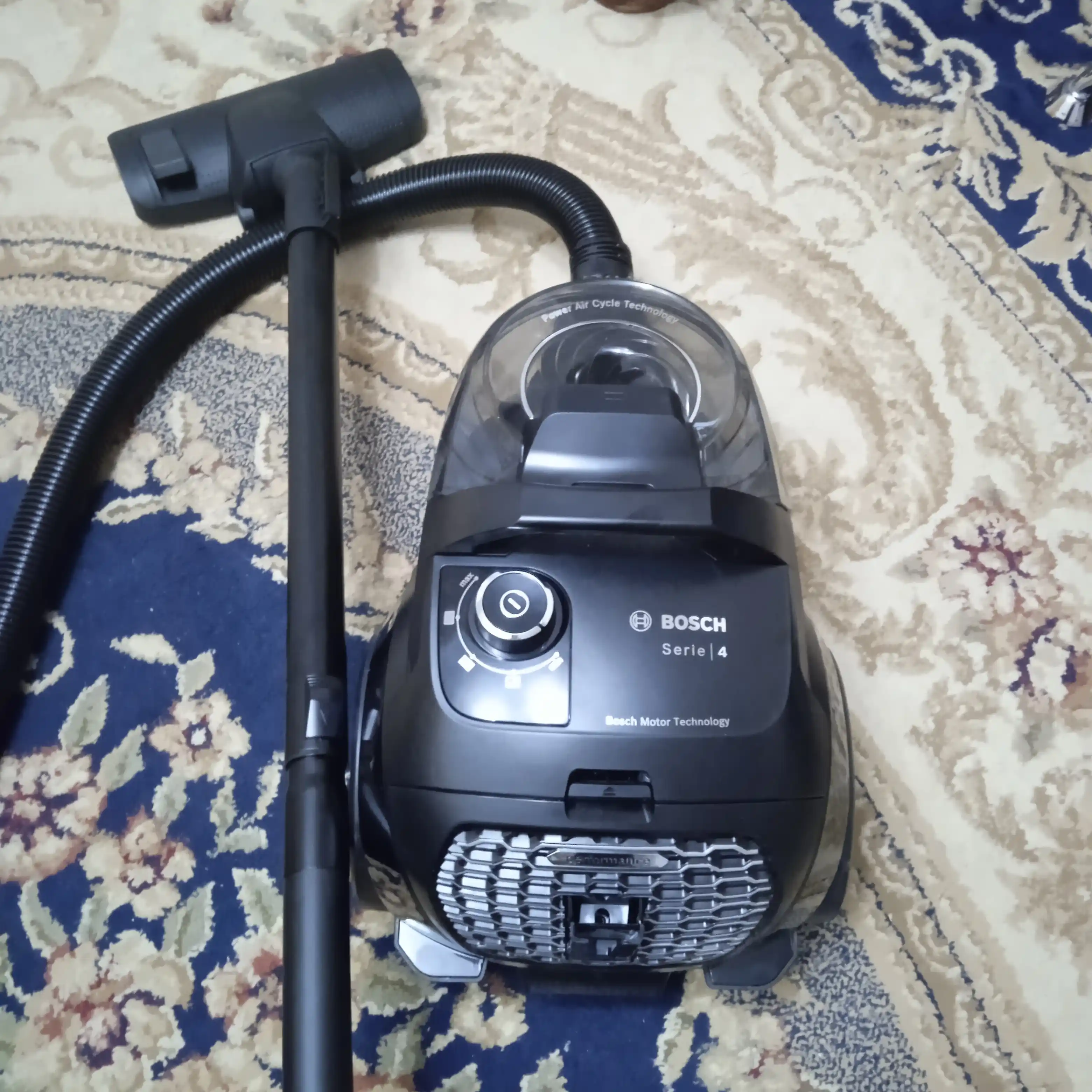 Пылесос Bosch BGC21X300