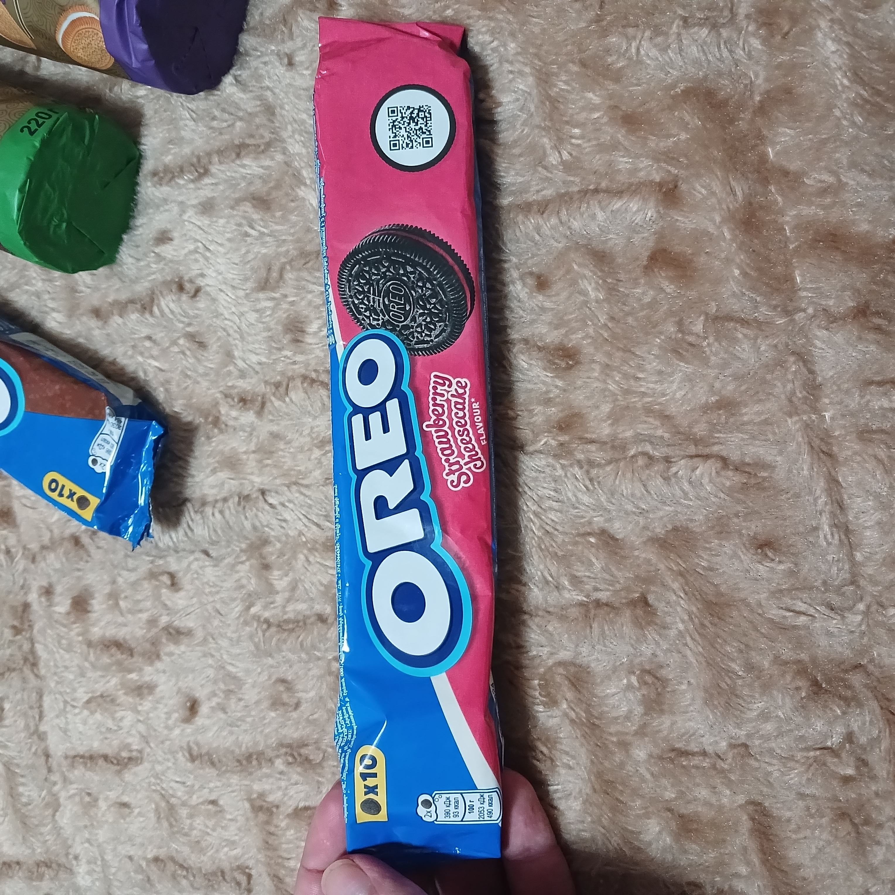 Печенье Oreo, с какао и начинкой со вкусом клубники 95 гр