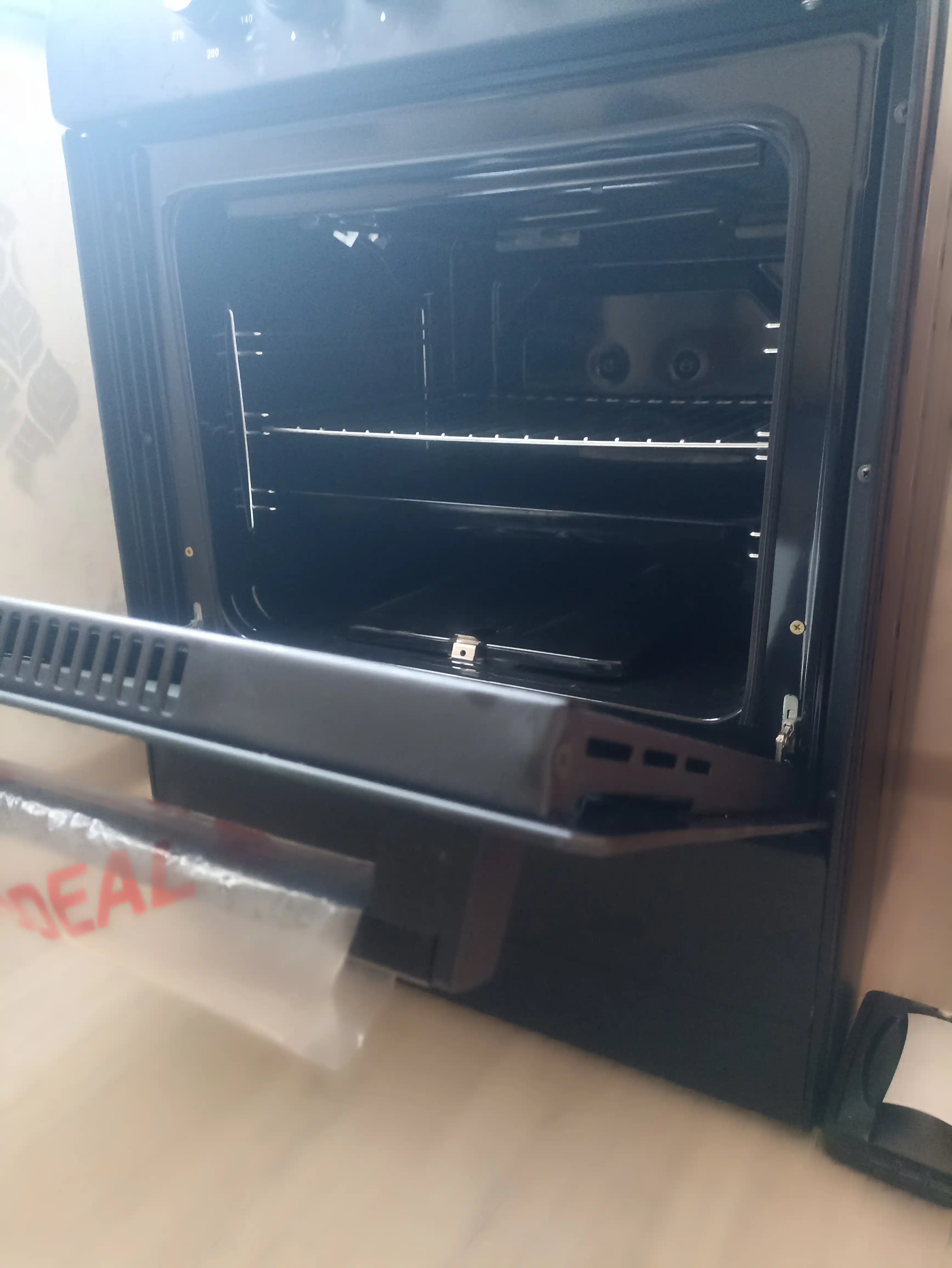 Gaz plita Ideal L110, 4 konforkali, pech hajmi 65 litr, 60 * 60