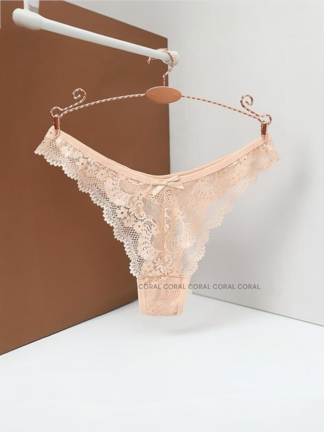 Emmanuelle porno filmlarini tomosha qiling Tojikcha porno onlayn