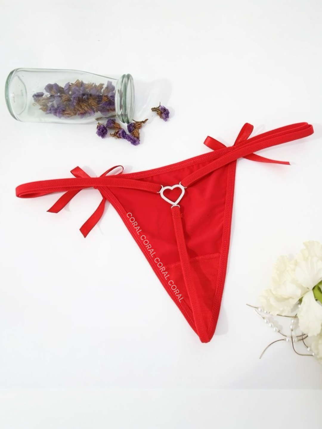 Sekretsiya bilan orgazm pornosini tomosha qiling