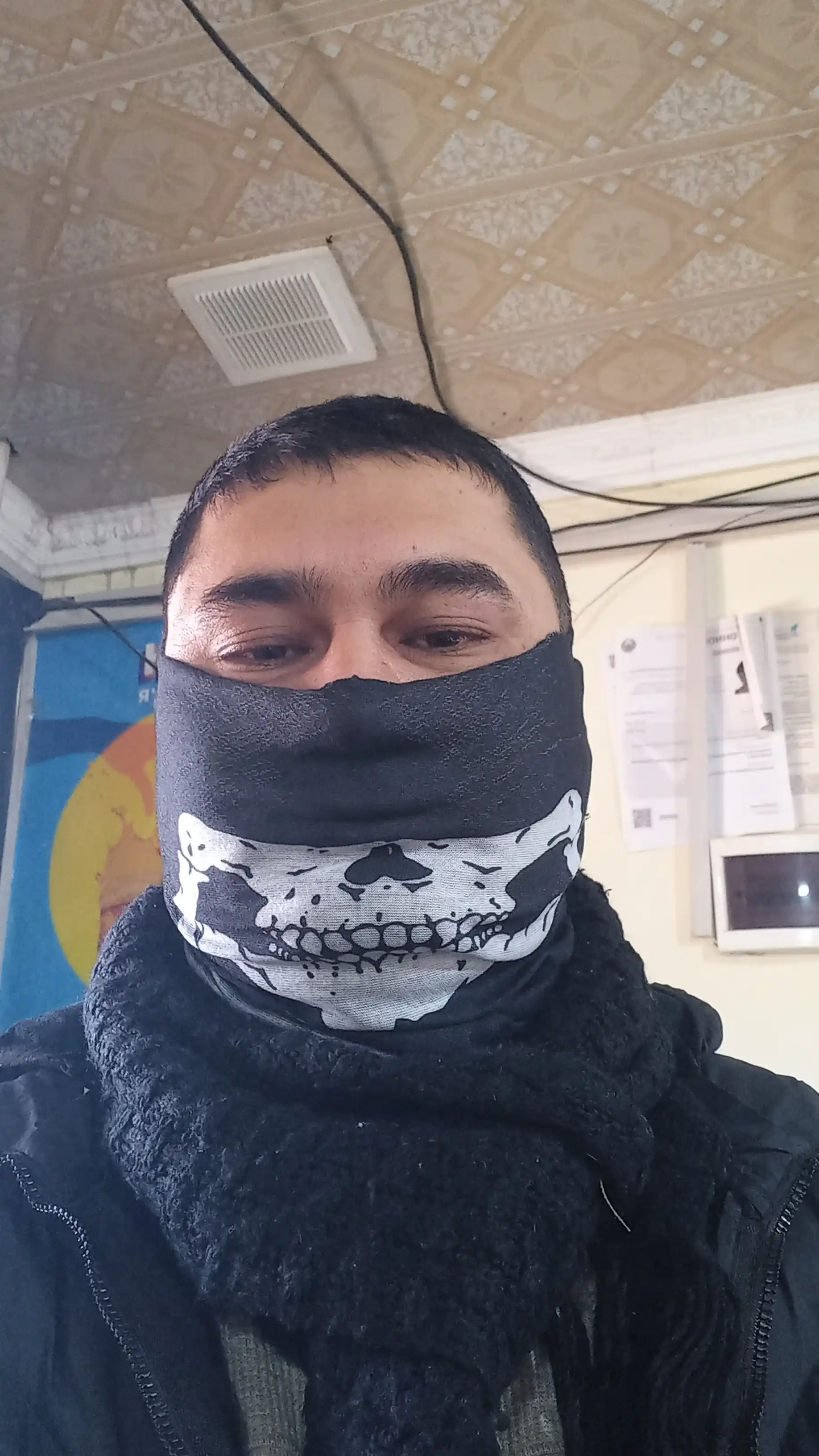 Ko‘p funksiyali balaklava, "Bosh suyagi" snud, yozgi