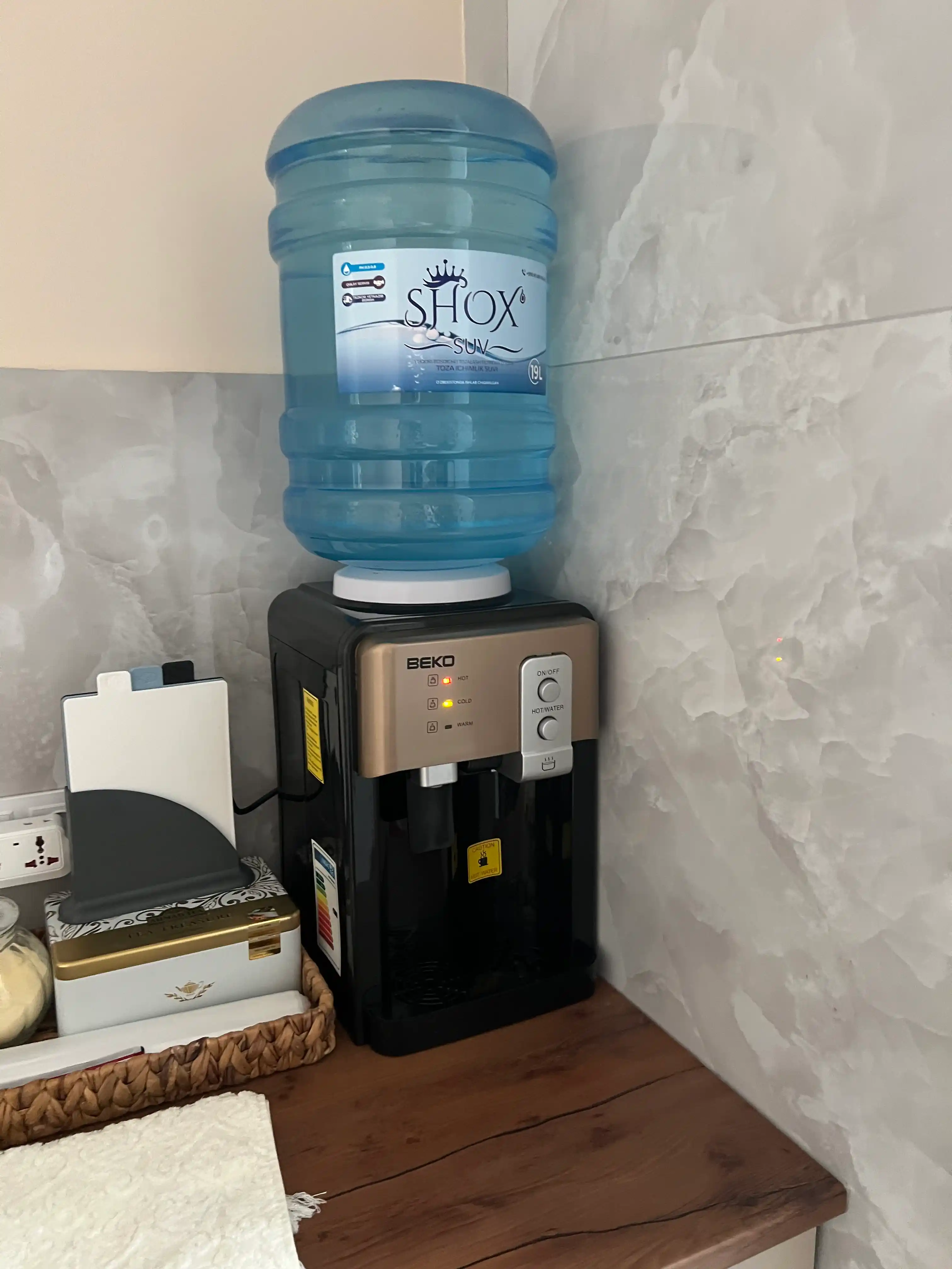 Suv uchun kuler Beko SOVUTISH VA ISSITISH BILAN BQ-2D