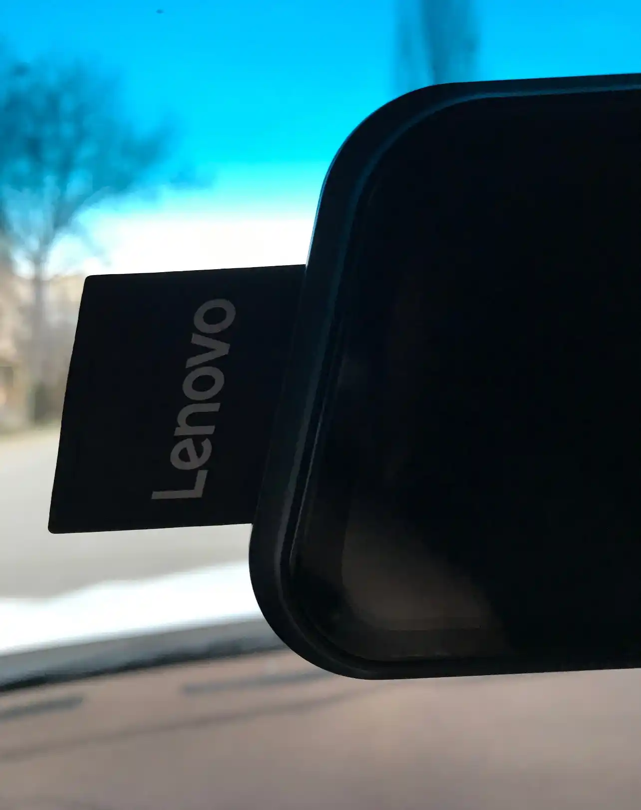 Lenovo V7 Sensorlik ekran Full HD, 170 darajali, 128 GB gacha xotira