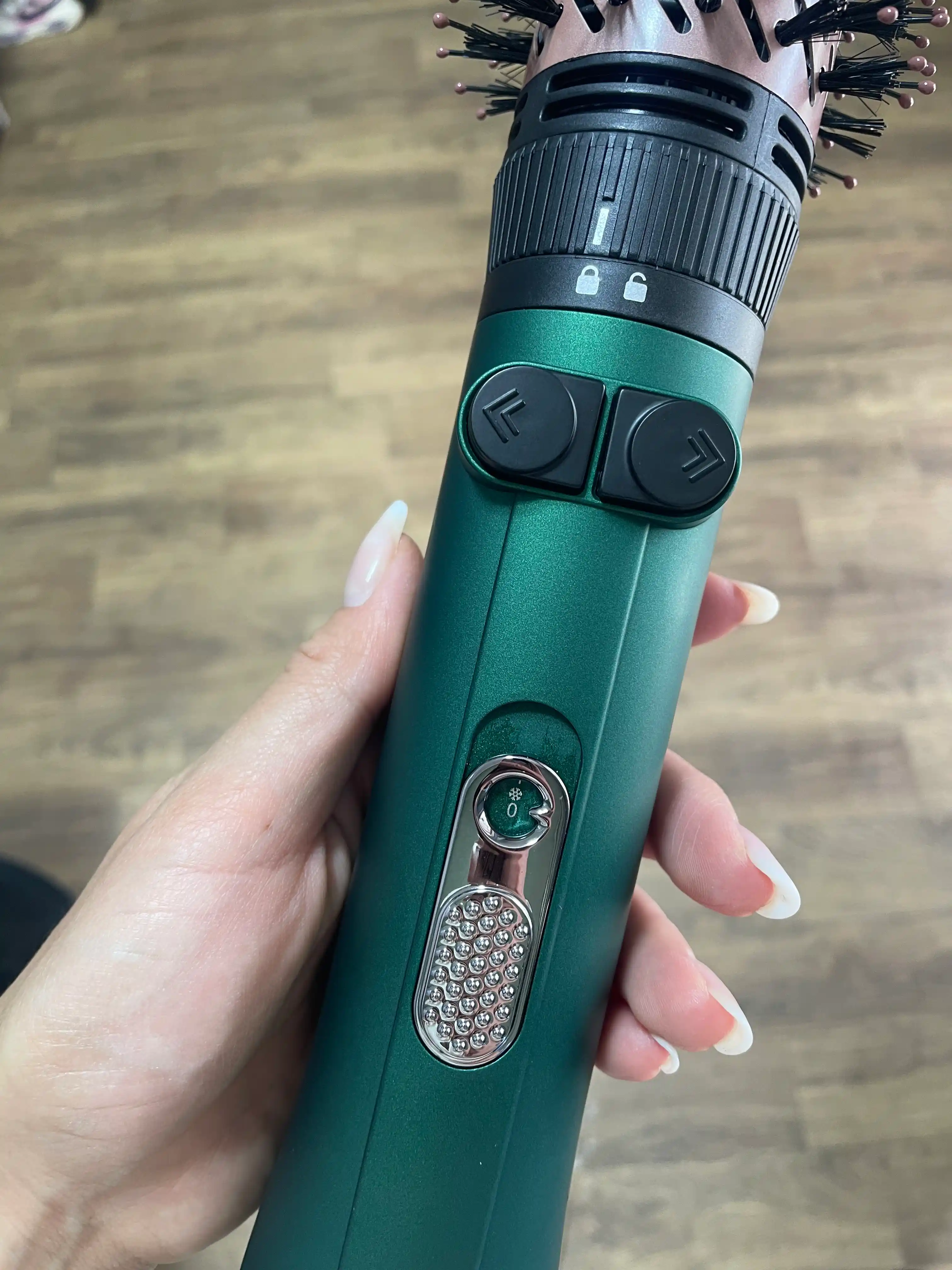 Professional soch quritgich VGR V-498 fen-taroq, 360 daraja aylanuvchi, keramik qoplamali