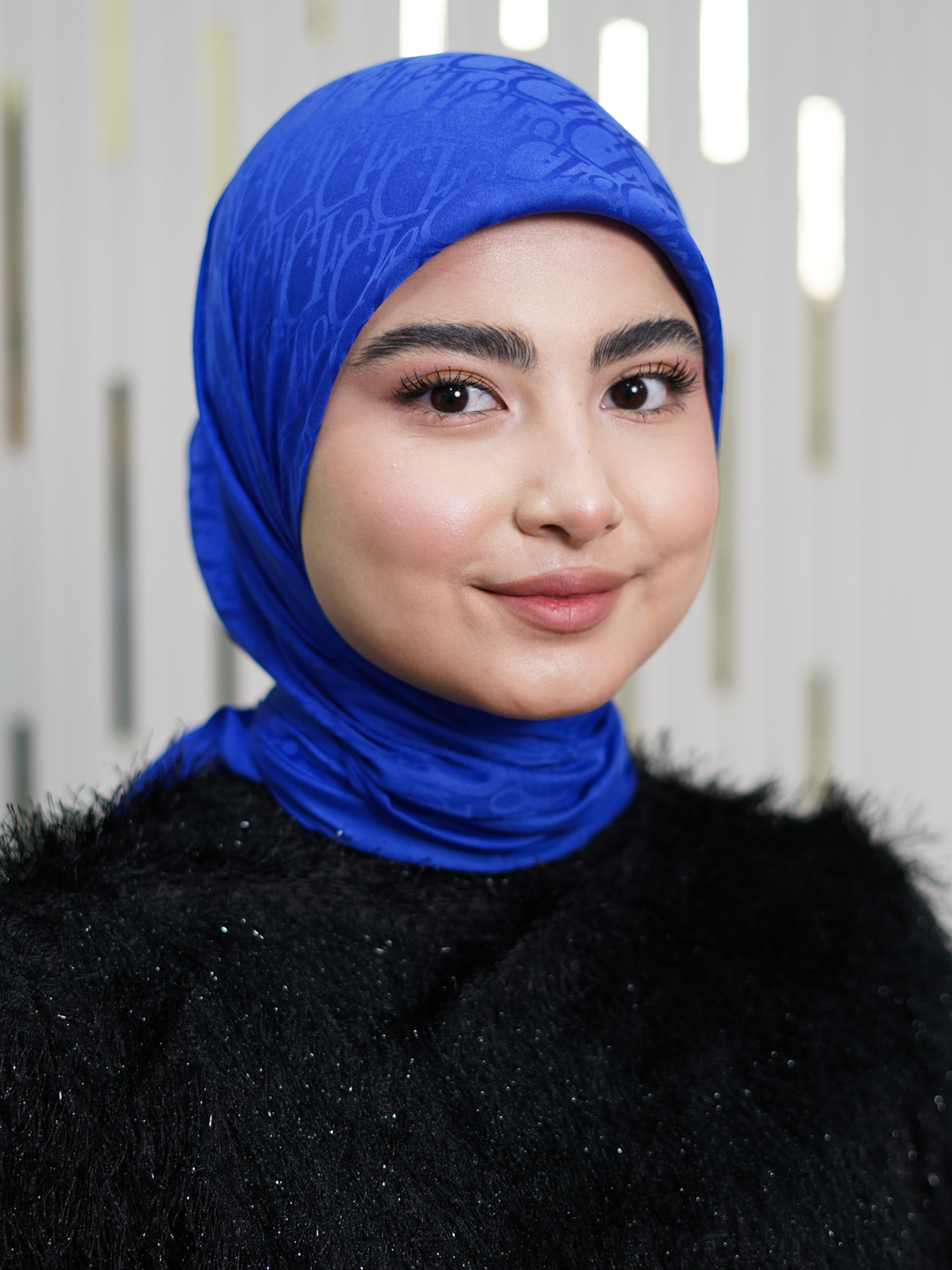 Katta kokrakli porno bilan oriq qizni sikish