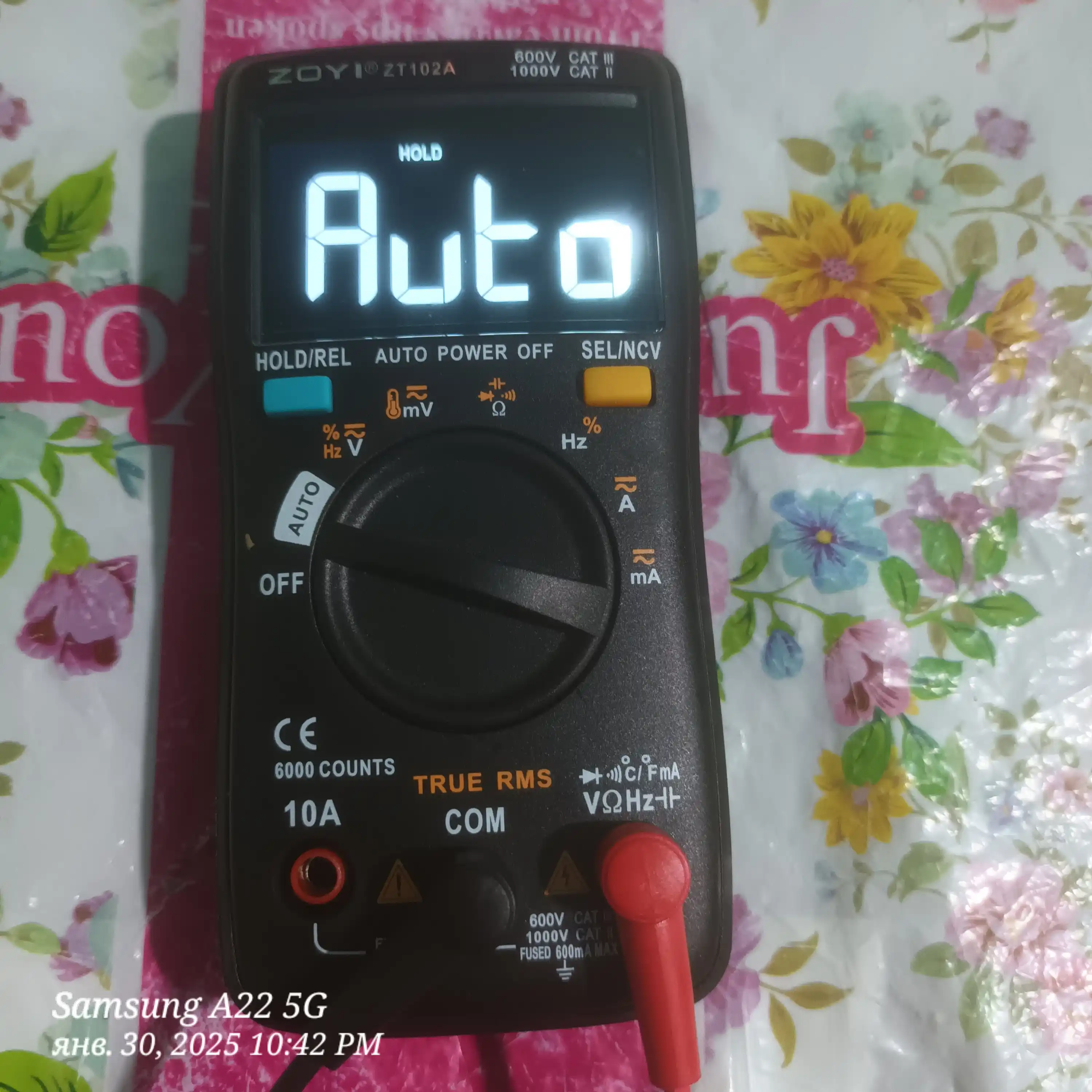 Цифровой мультиметр тестер с термопарой, Ncv Zoyi ZT 102A