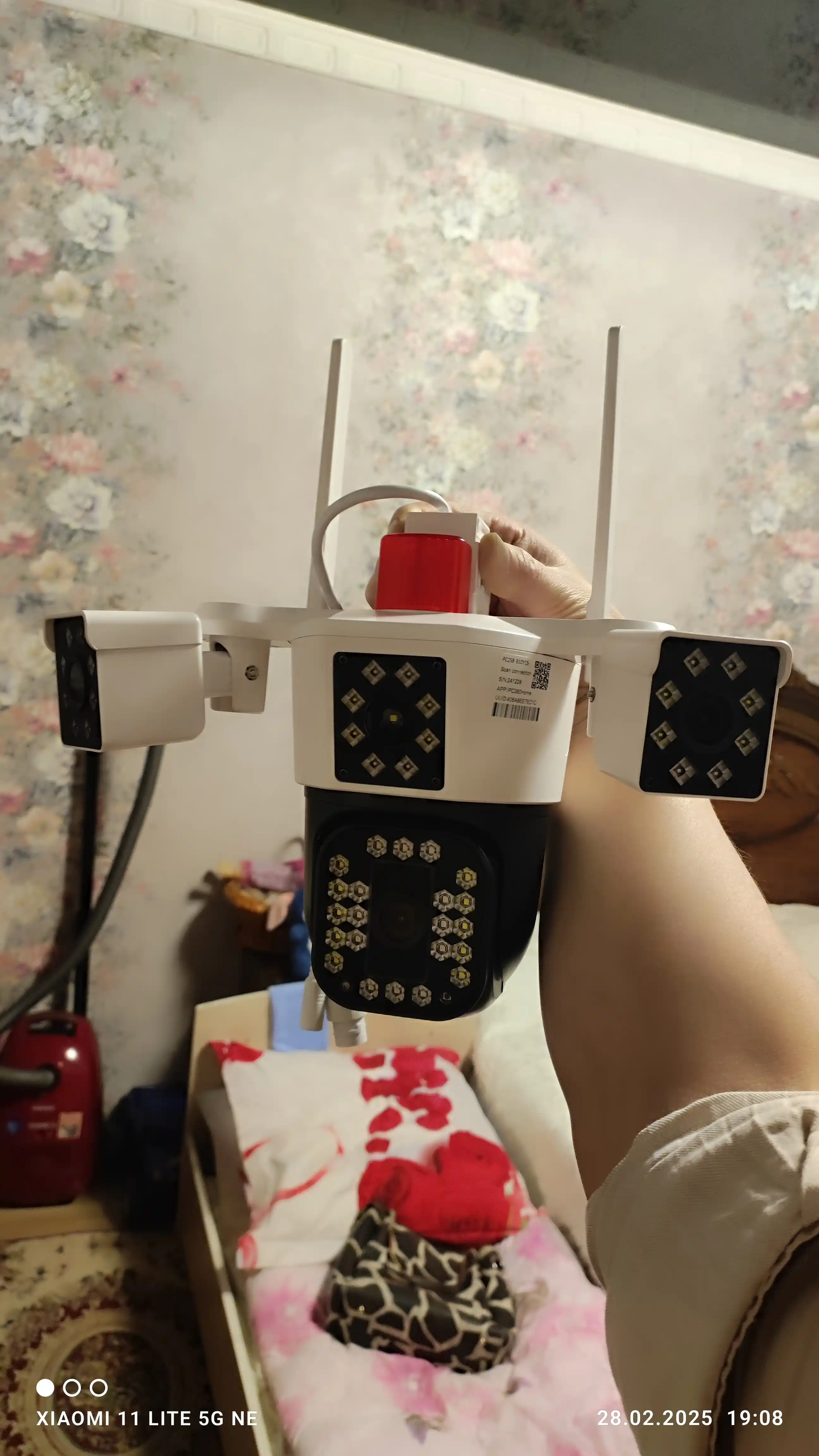Harakat sensori va tungi ko'rish bilan, tashqi Wi-Fi xavfsizlik kamerasi video kuzatuv