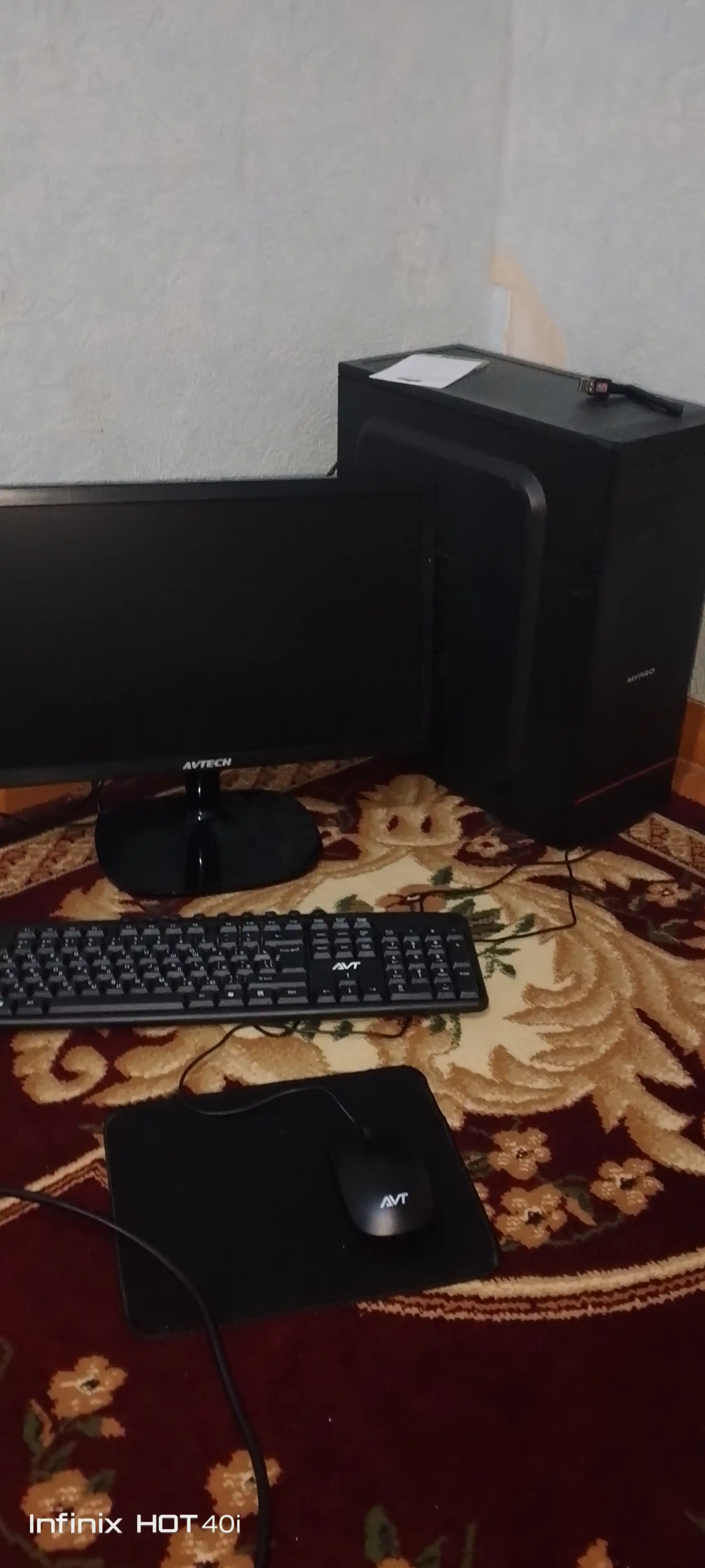Ofis, uy va o'qish uchun shaxsiy kompyuter, Windows o'rnatilgan, Intel Core i5, 256 GB SSD