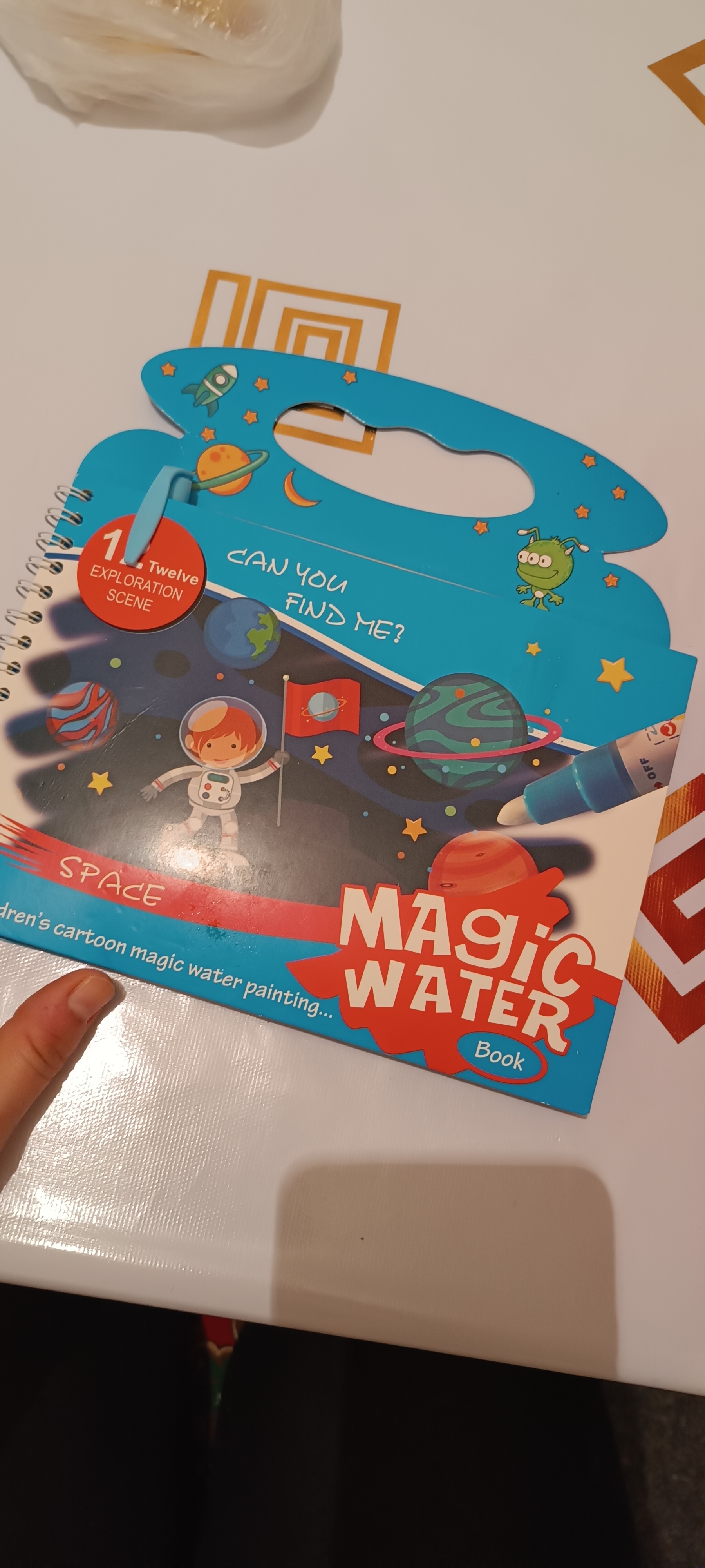 Magic Water Painting markeri bilan ko‘p marta ishlatiladigan suv bo‘yog‘i, tasodifiy dizayn