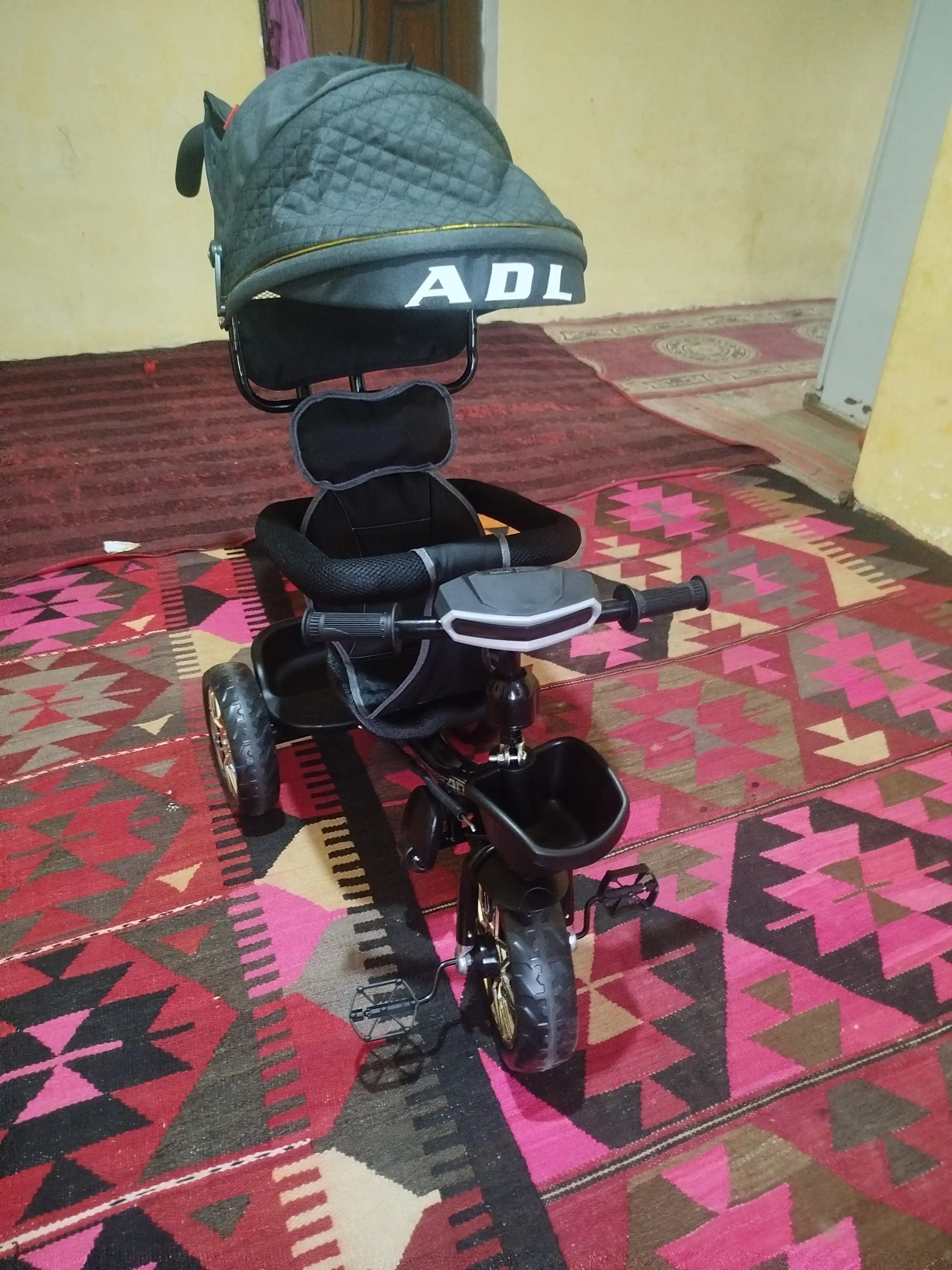 Velosiped aravachasi, 3 g'ildirakli, aylanadigan o'rindiq, 360