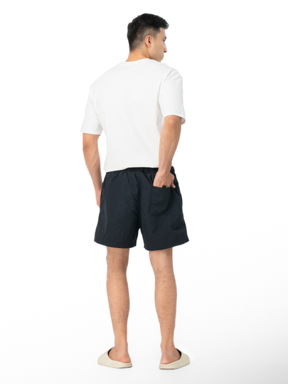 Eng chiroyli glamur porno Onasi uzoq vaqtdan beri ogli bilan jinsiy aloqa qilishni xohladi va u uni eshakda sikdi