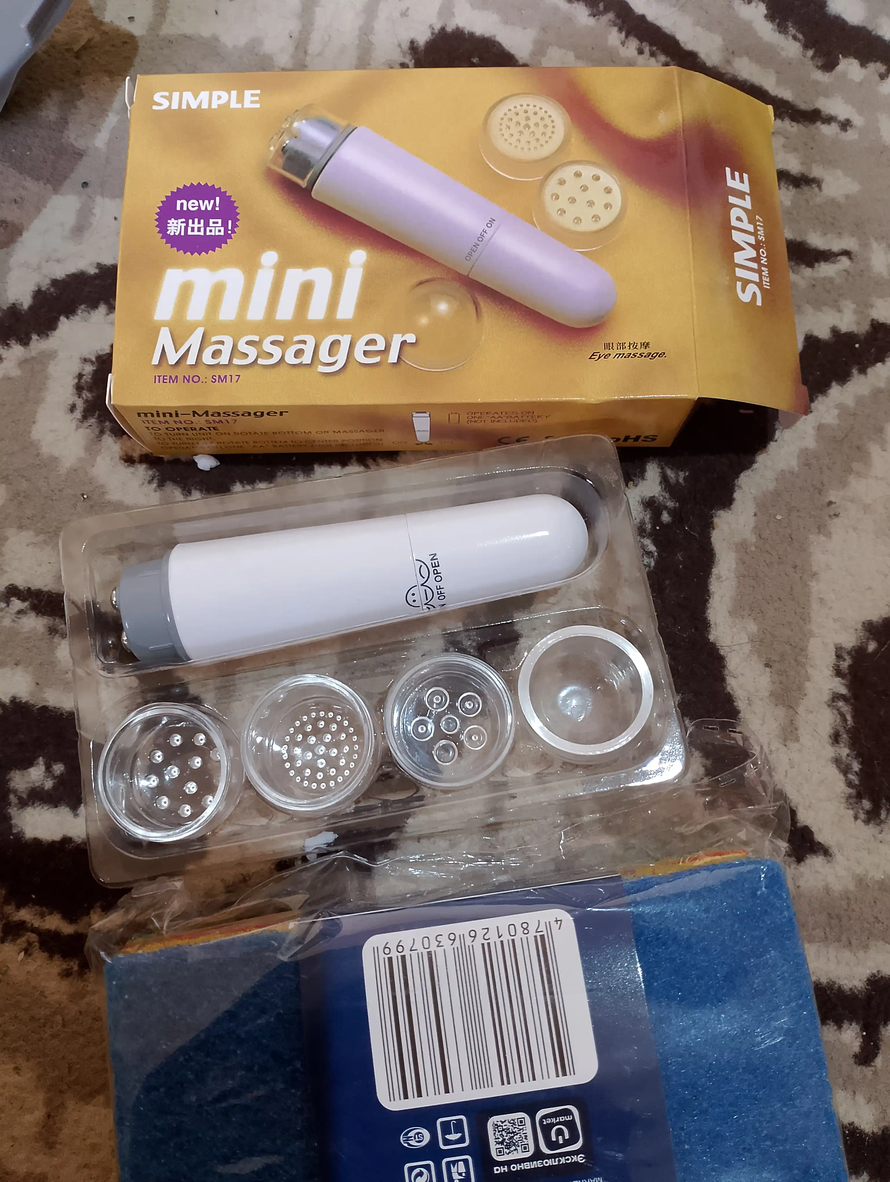 Universal mini massaj qurilmasi, yuz, boyin va butun tana uchun, 4 qo'shimchali