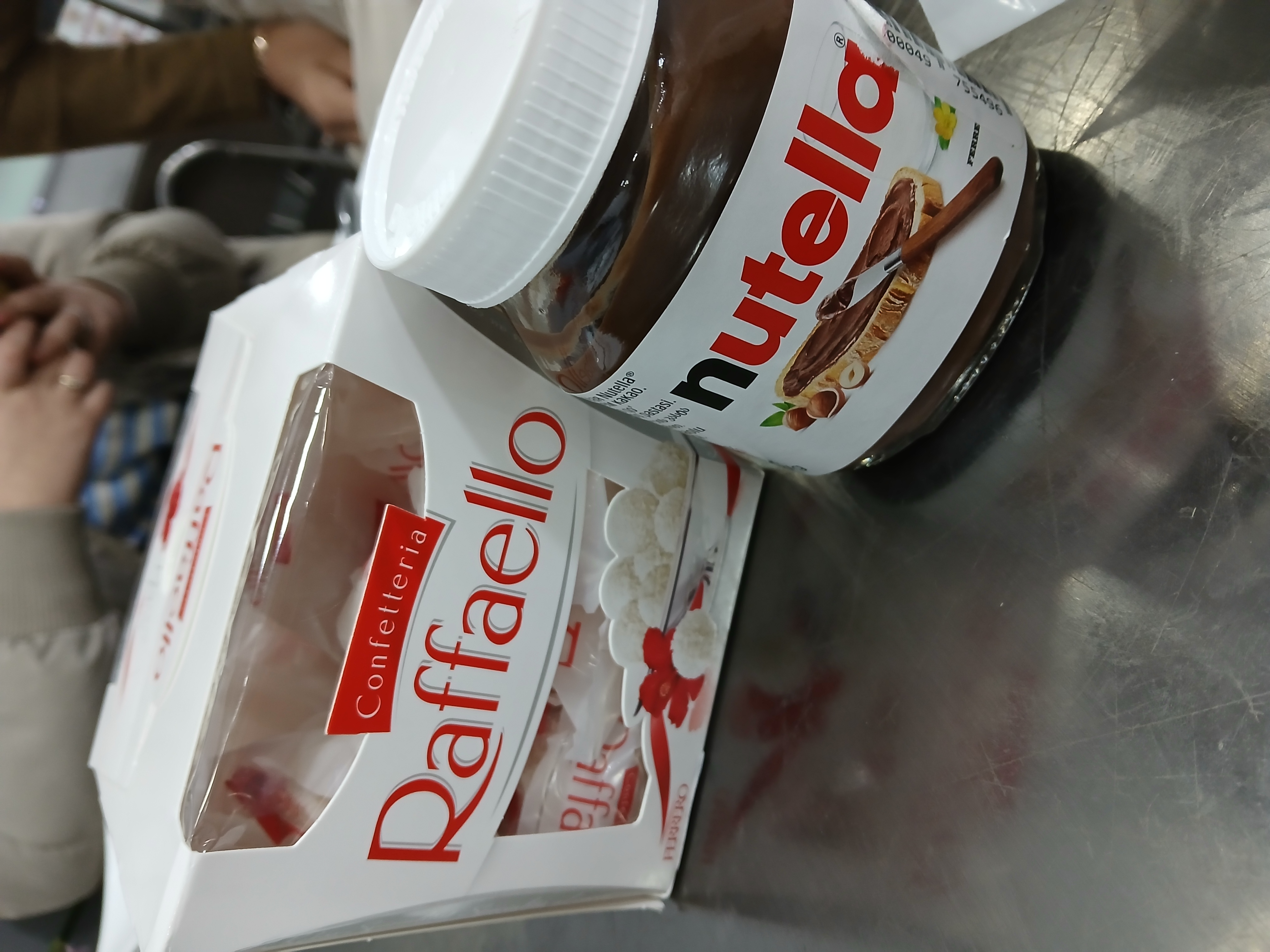 Raffaello: конфеты с миндалем, 150 гр