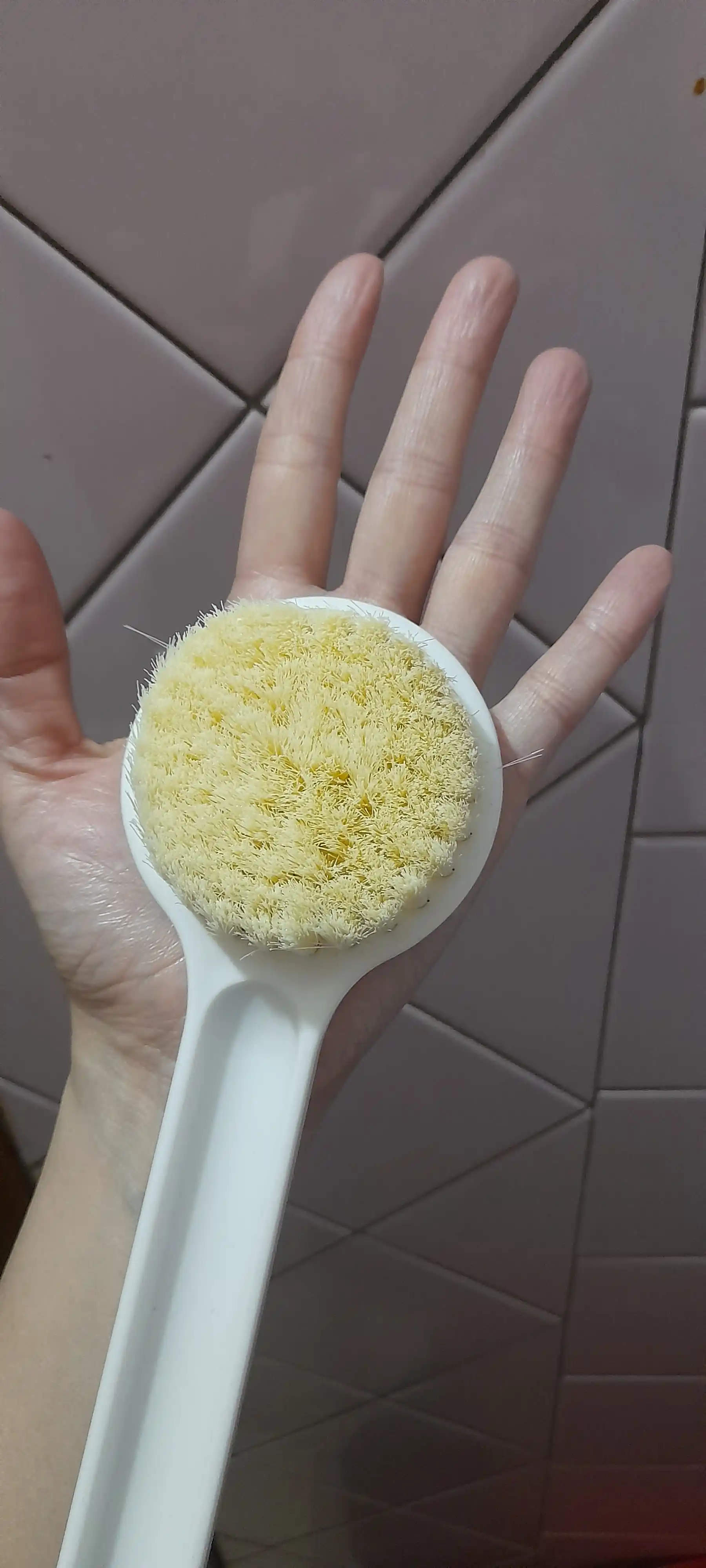 Щетка с ручкой для тела