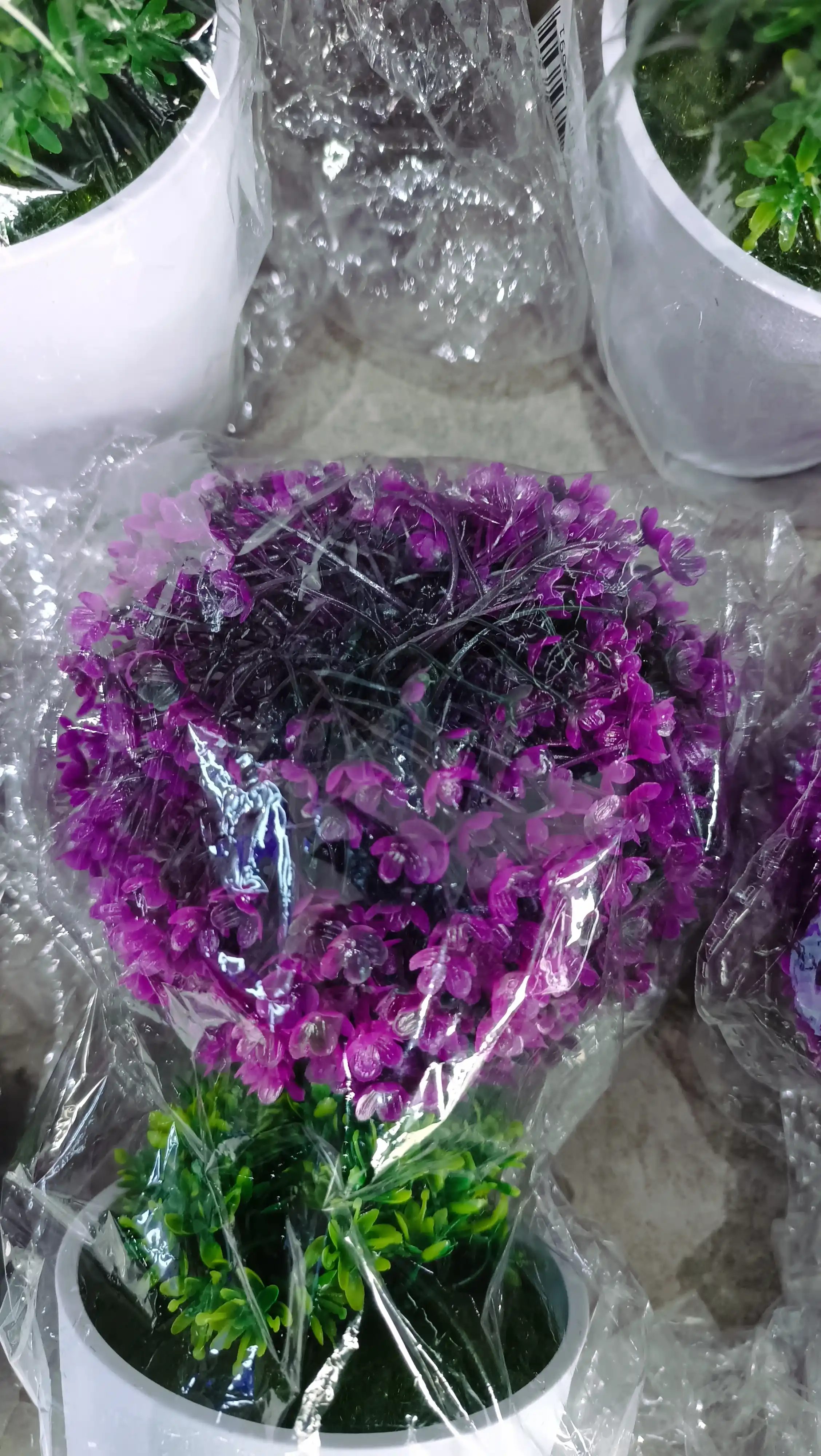 Dekorativ sun’iy gullar, uy va ofis interyeri uchun nafis bezak o‘simliklari