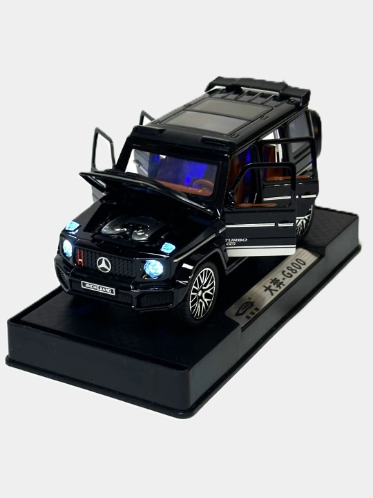 Металлическая игрушечная машинка Mercedes-Benz AMG 6.3, Nissan Skyline, "Jinlifang" 1:24