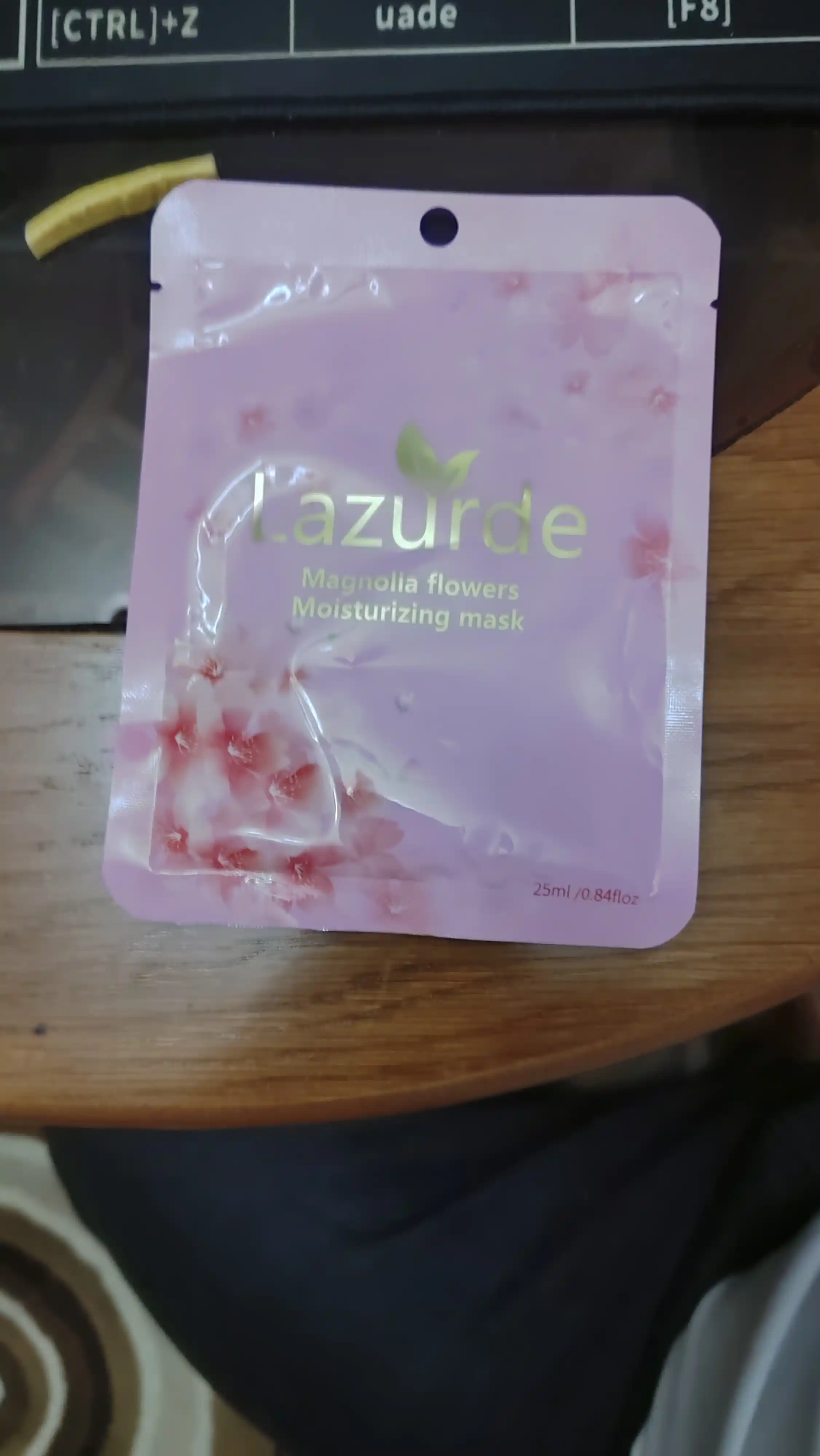 Lazurde namlovchi yuz niqobi, 25 ml