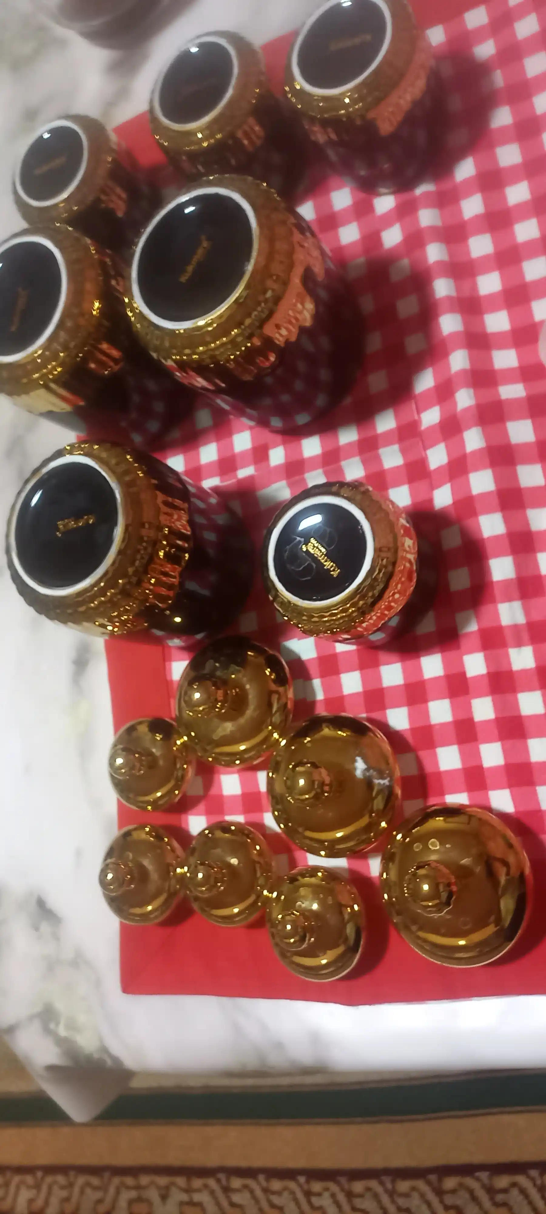 Kukmara ziravorlar va turli xil mahsulotlar uchun sopol idishlar to'plami, 7 dona