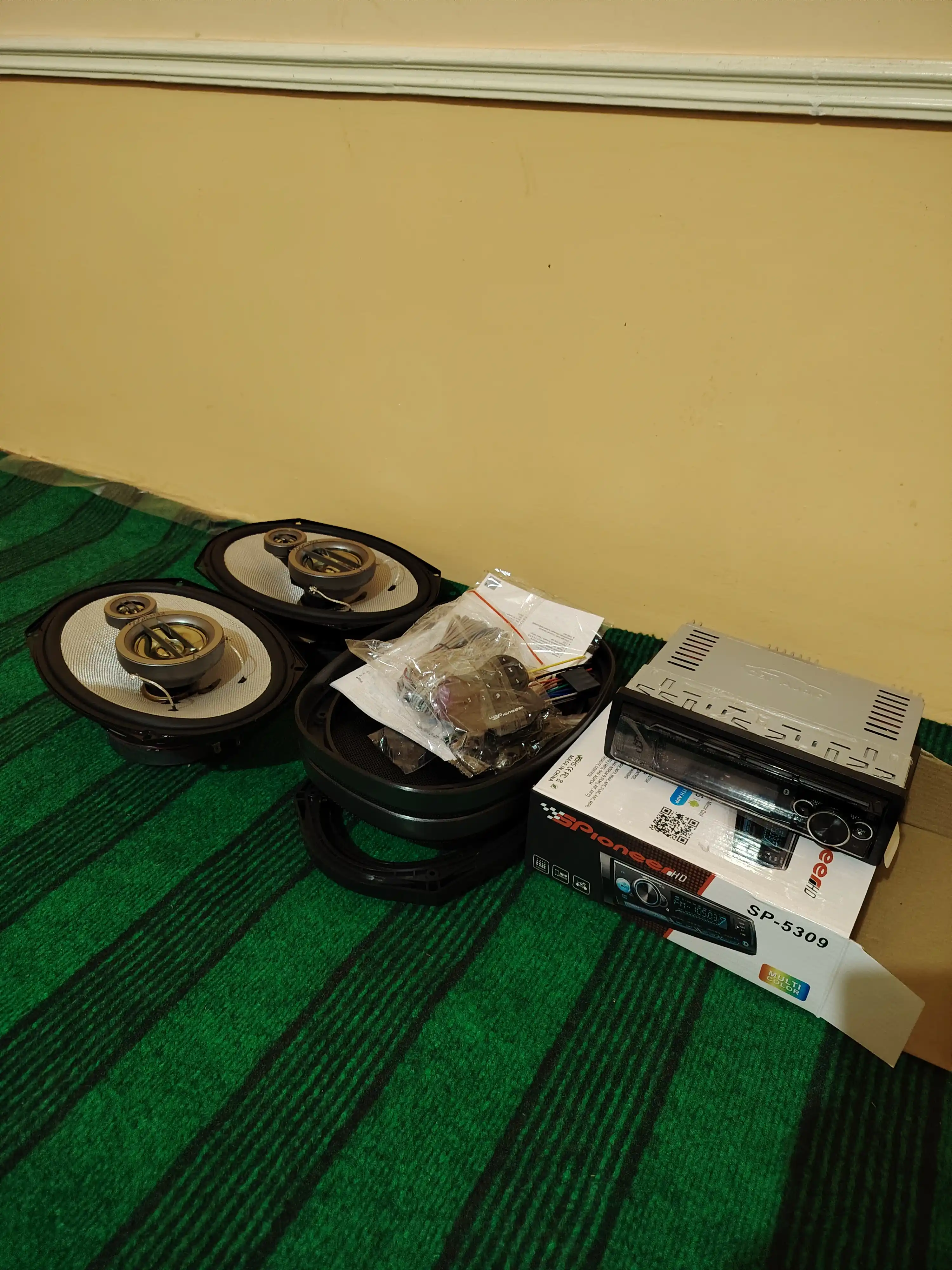 Avtomobil uchun kolonkalar, Kenwood KFC-PS6995EX, 718, 710 avtotovush, unversal akustika