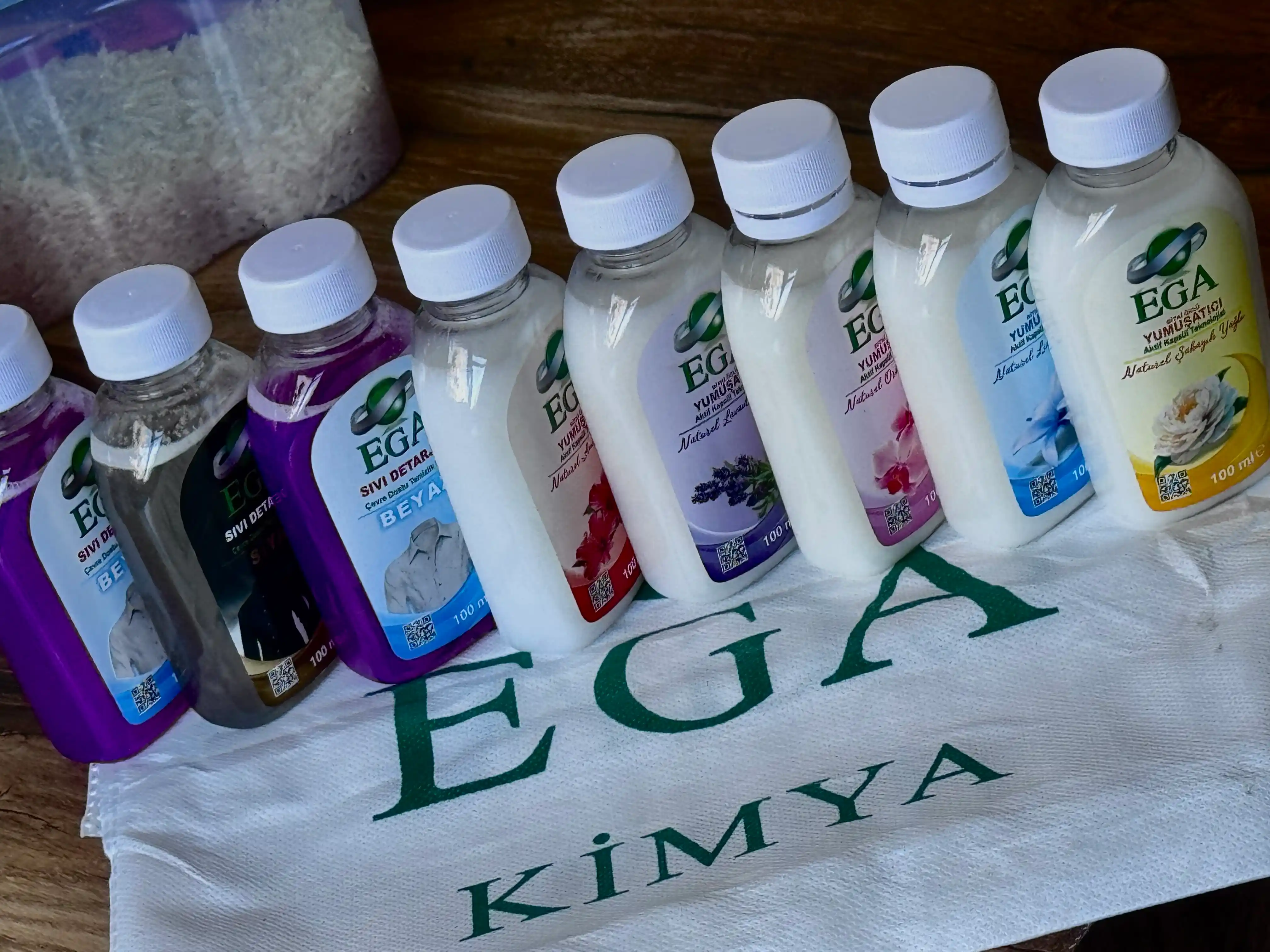 Kiyim uchun Ega gellar va konditsionerlar toplami, 100 ml