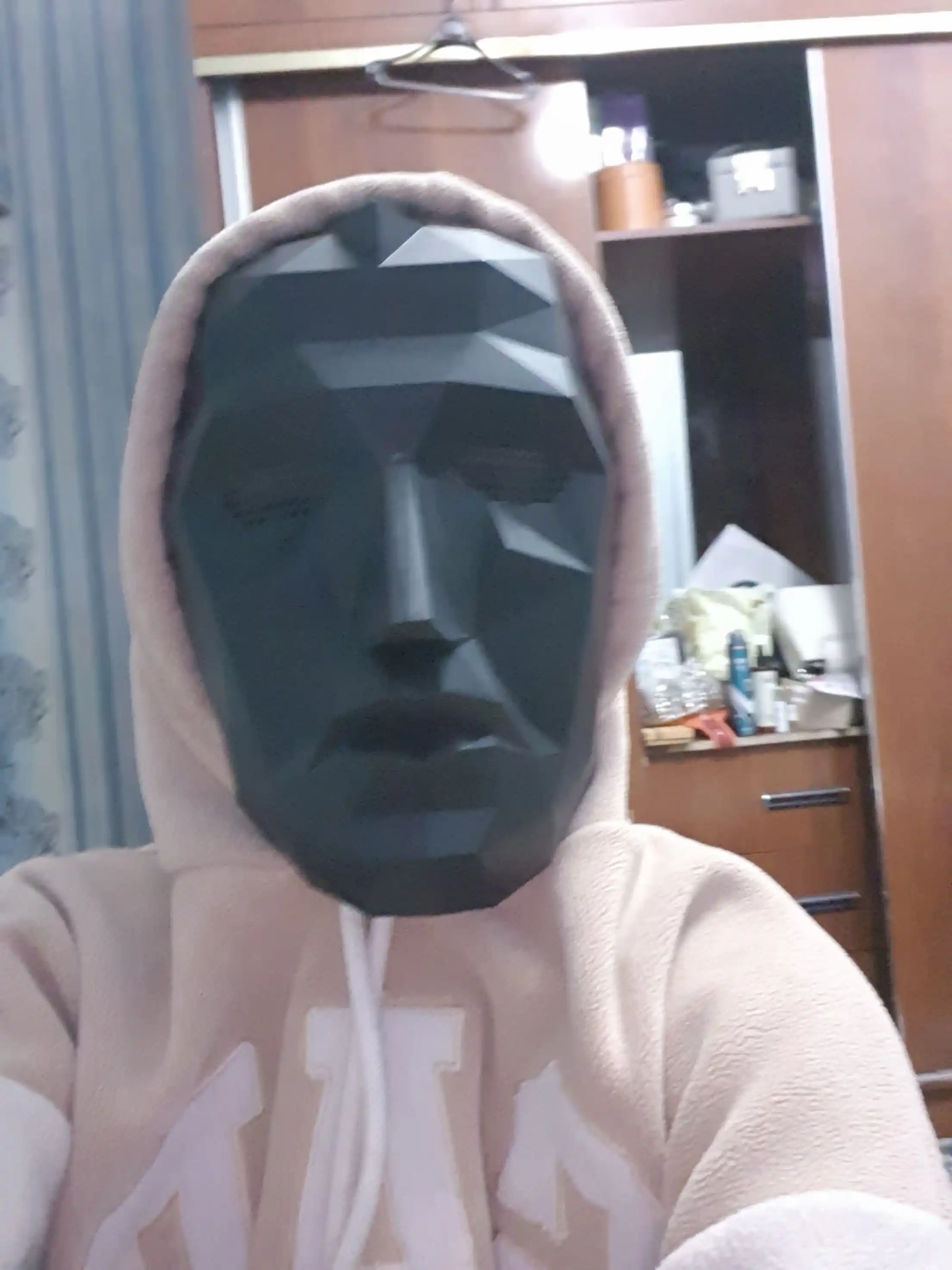 Маска "Squid Game", круг, квадрат, треугольник, ведущий 