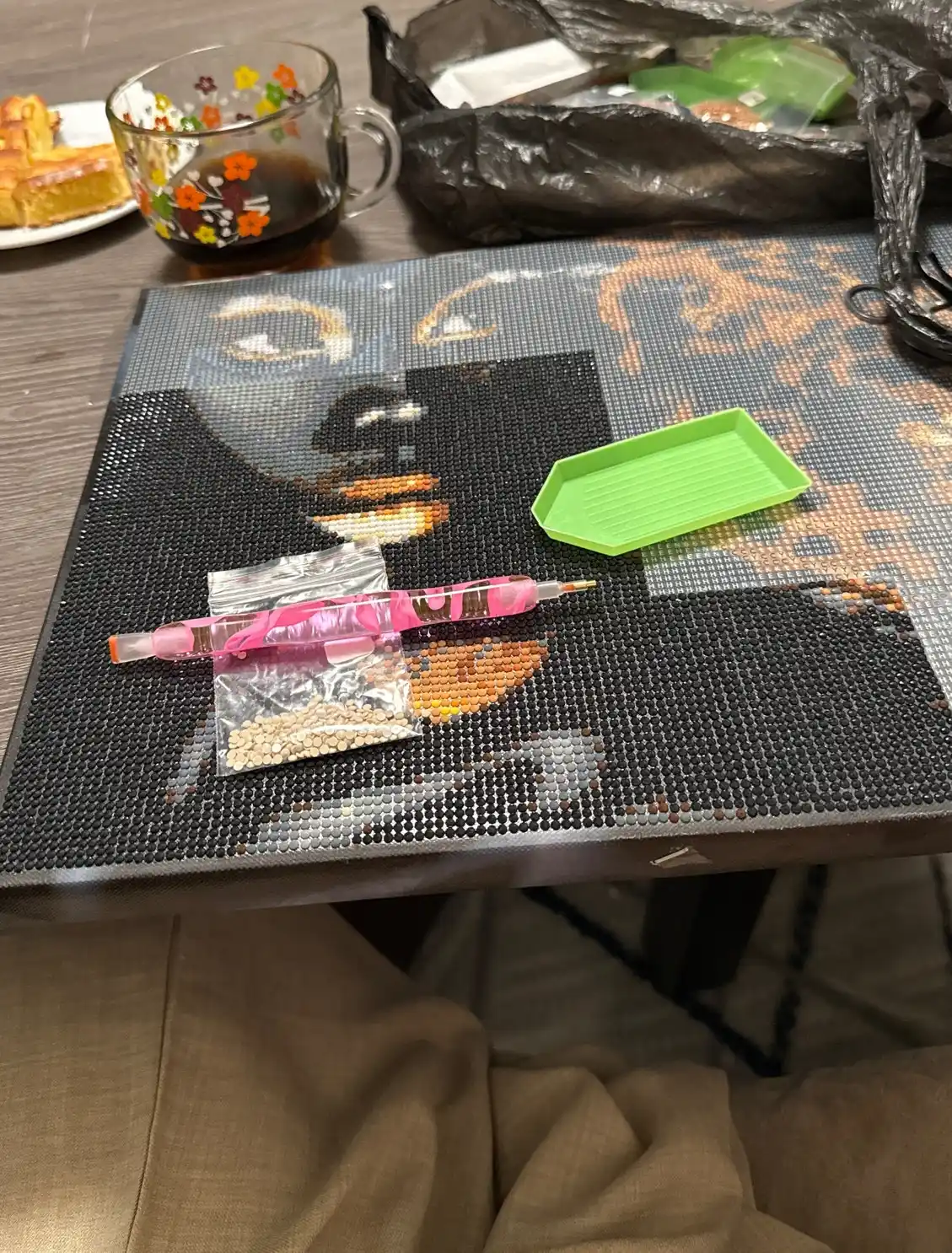 Olmos toshli mozaikasi Skystore "Odamlar", ramkalik asosga tortilgan, 30*40 sm