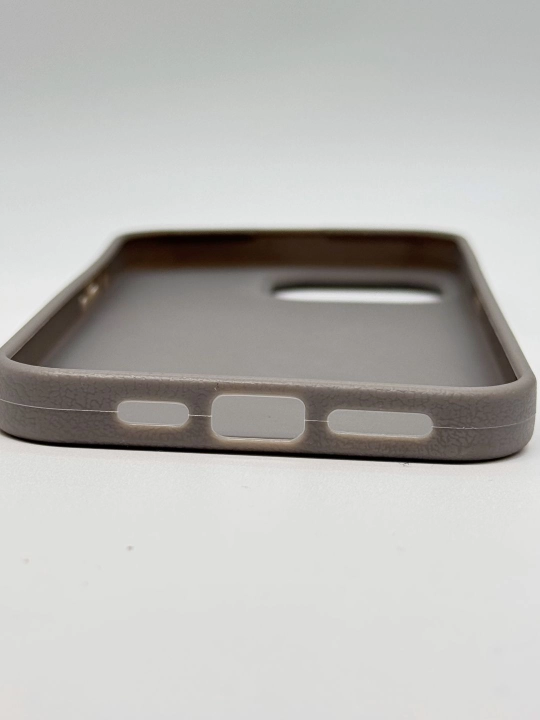 IPhone 16 Pro Max / 15 Pro Max uchun, 3D effektli ayiqcha dizayndagi g‘ilof