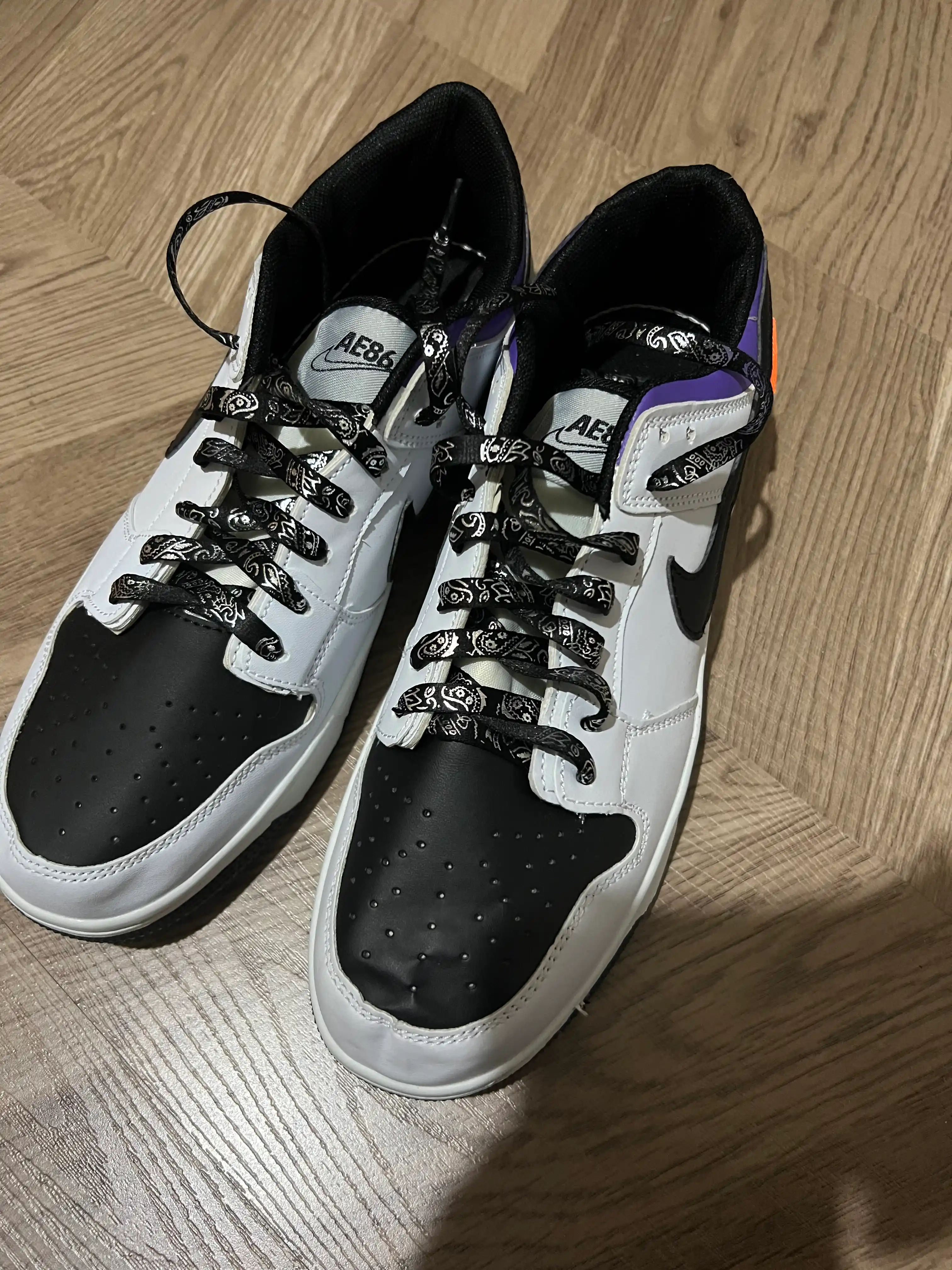 Erkaklar krossovkalari SB Dunk Low Toyota AE86, kuz-qish-bahor,4 turdagi, 40-45 o'lchamlar