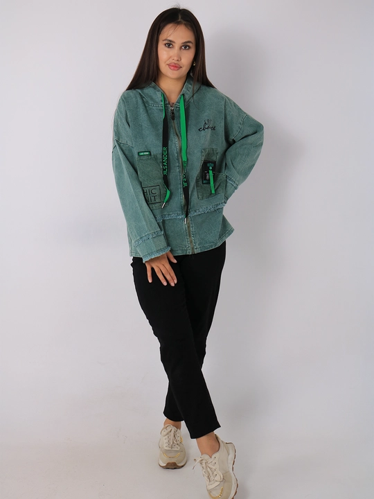 Ayollar uchun keng jins kurtka, XL-XXXL o‘lcham