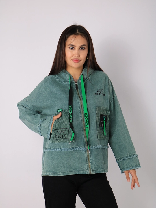 Ayollar uchun keng jins kurtka, XL-XXXL o‘lcham