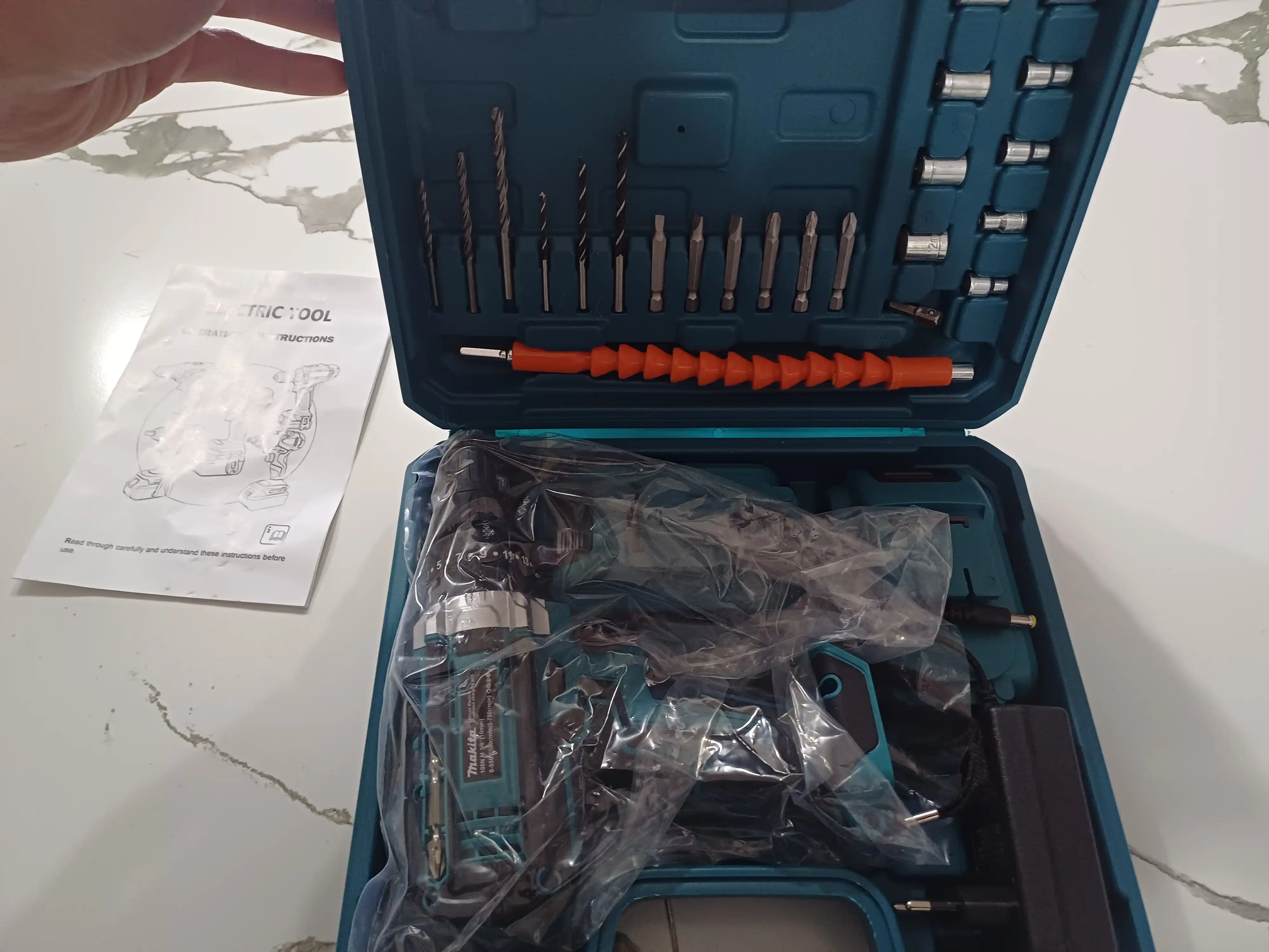 48V zarbali shurup buragich, akkumulyatorli, 24 ta buyumdan iborat to‘plam