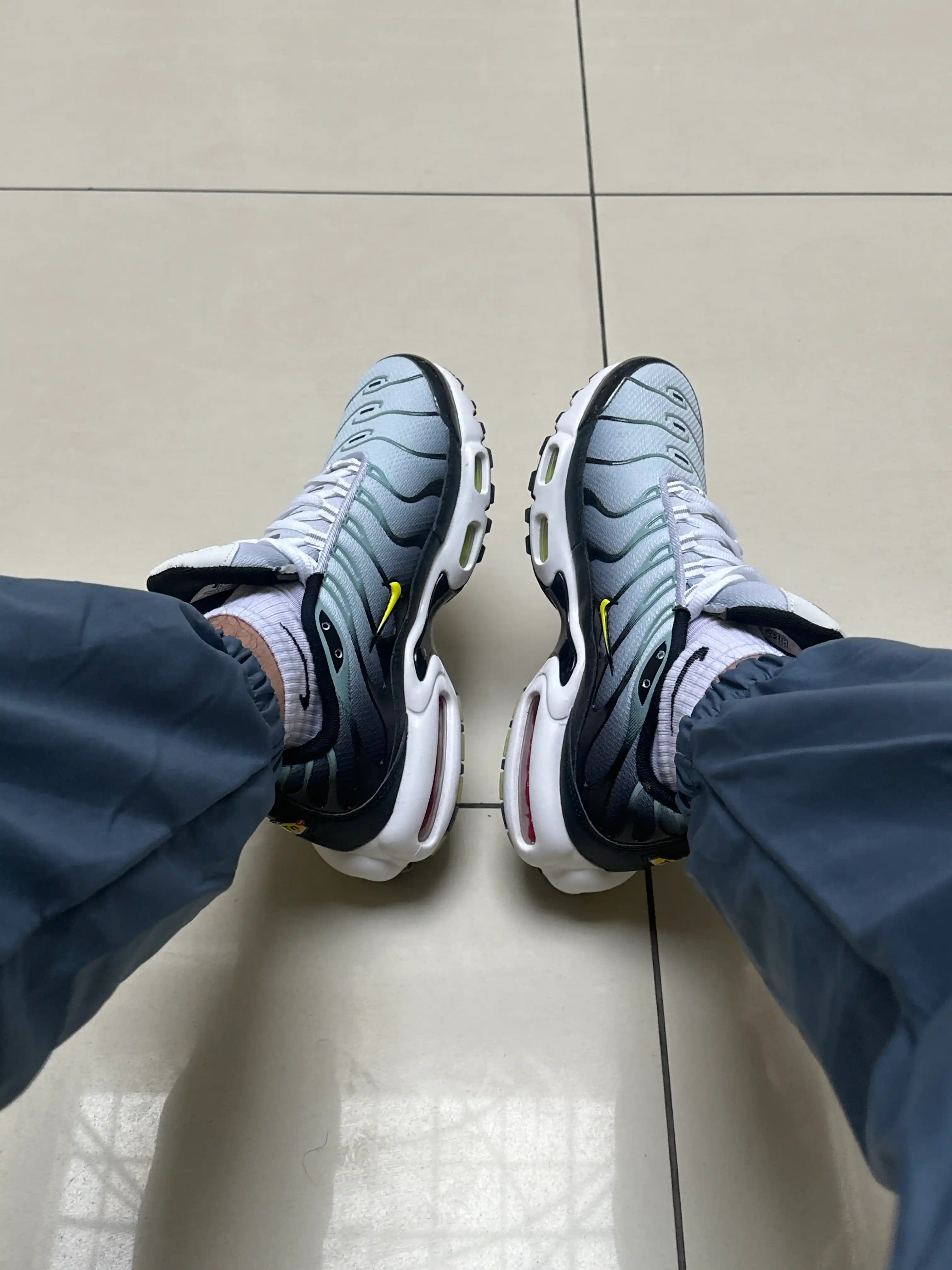Erkaklar, ayollar va o'smirlar uchun Nike Air Max Plus TN krossovkalari, sport, 40-48