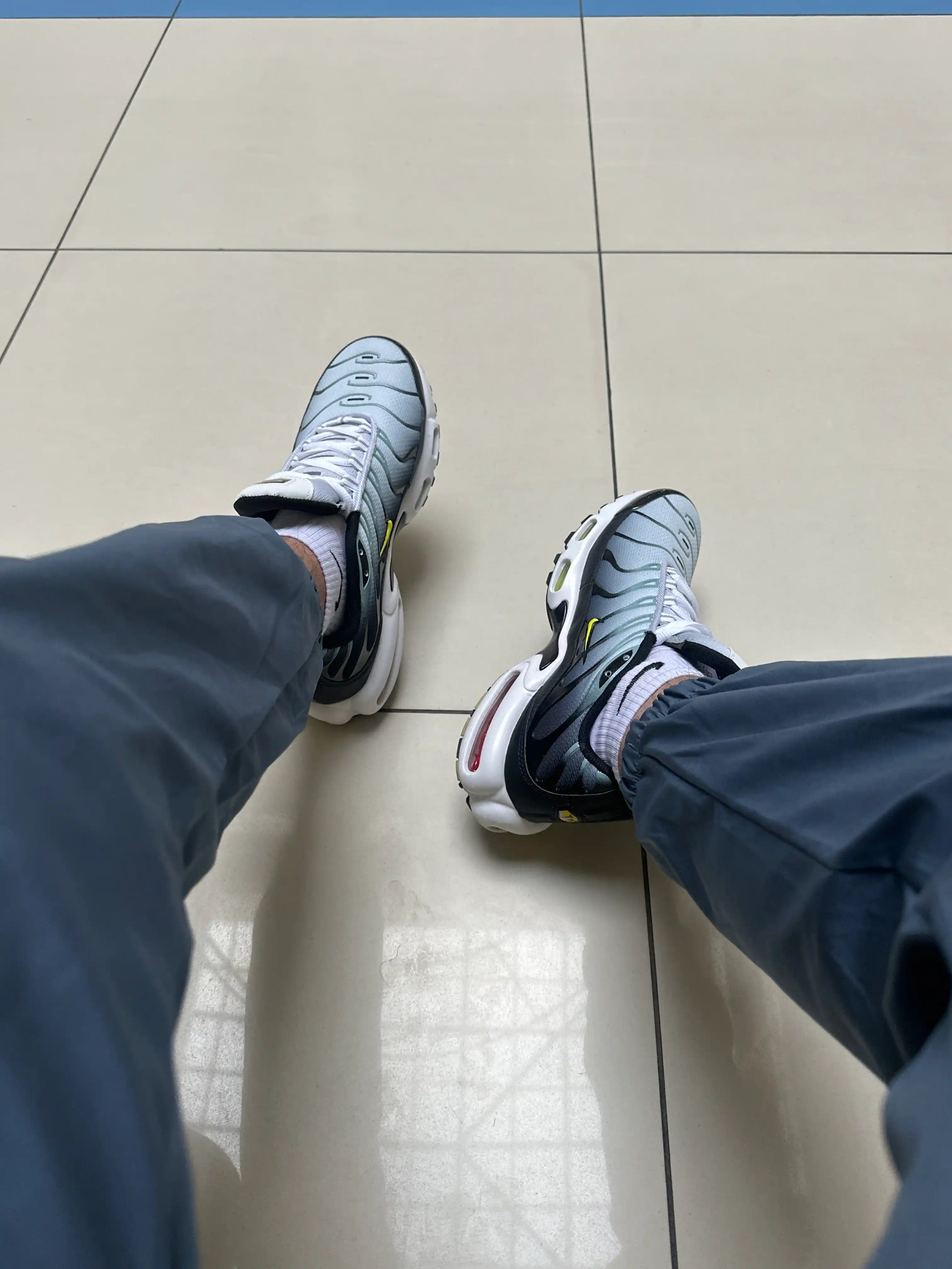 Erkaklar, ayollar va o'smirlar uchun Nike Air Max Plus TN krossovkalari, sport, 40-48
