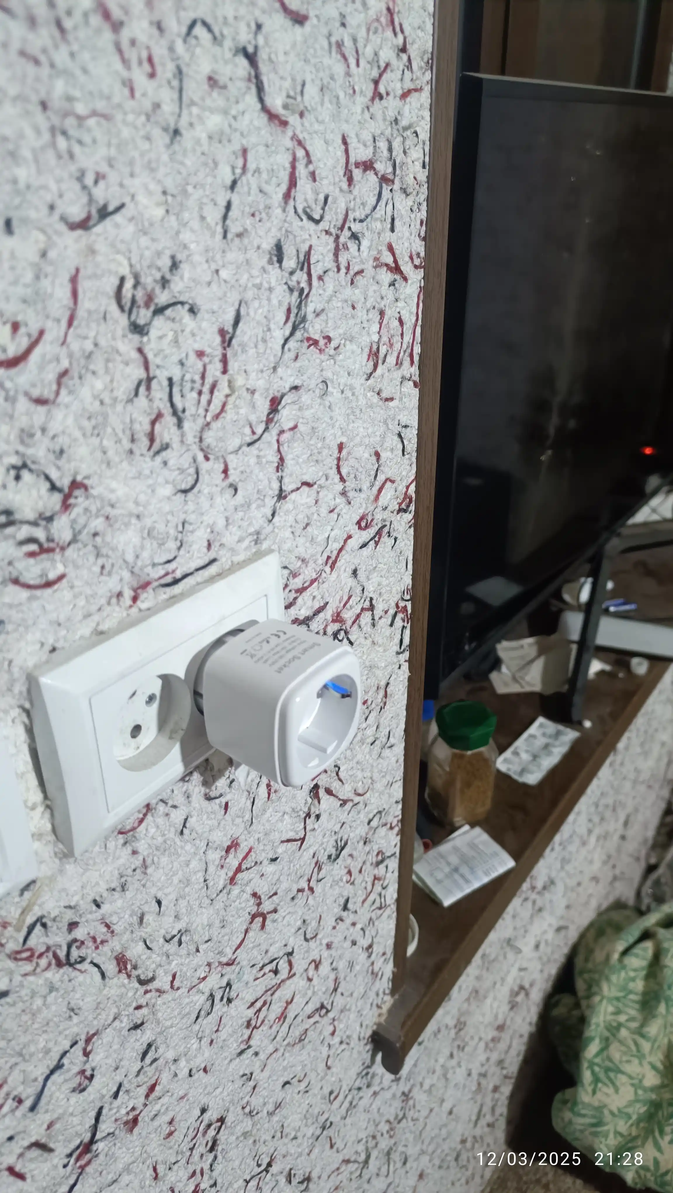 Aqlli rozetka Smart Plug WiFi SMART SOCKET, ovozli boshqaruv va taymer bilan