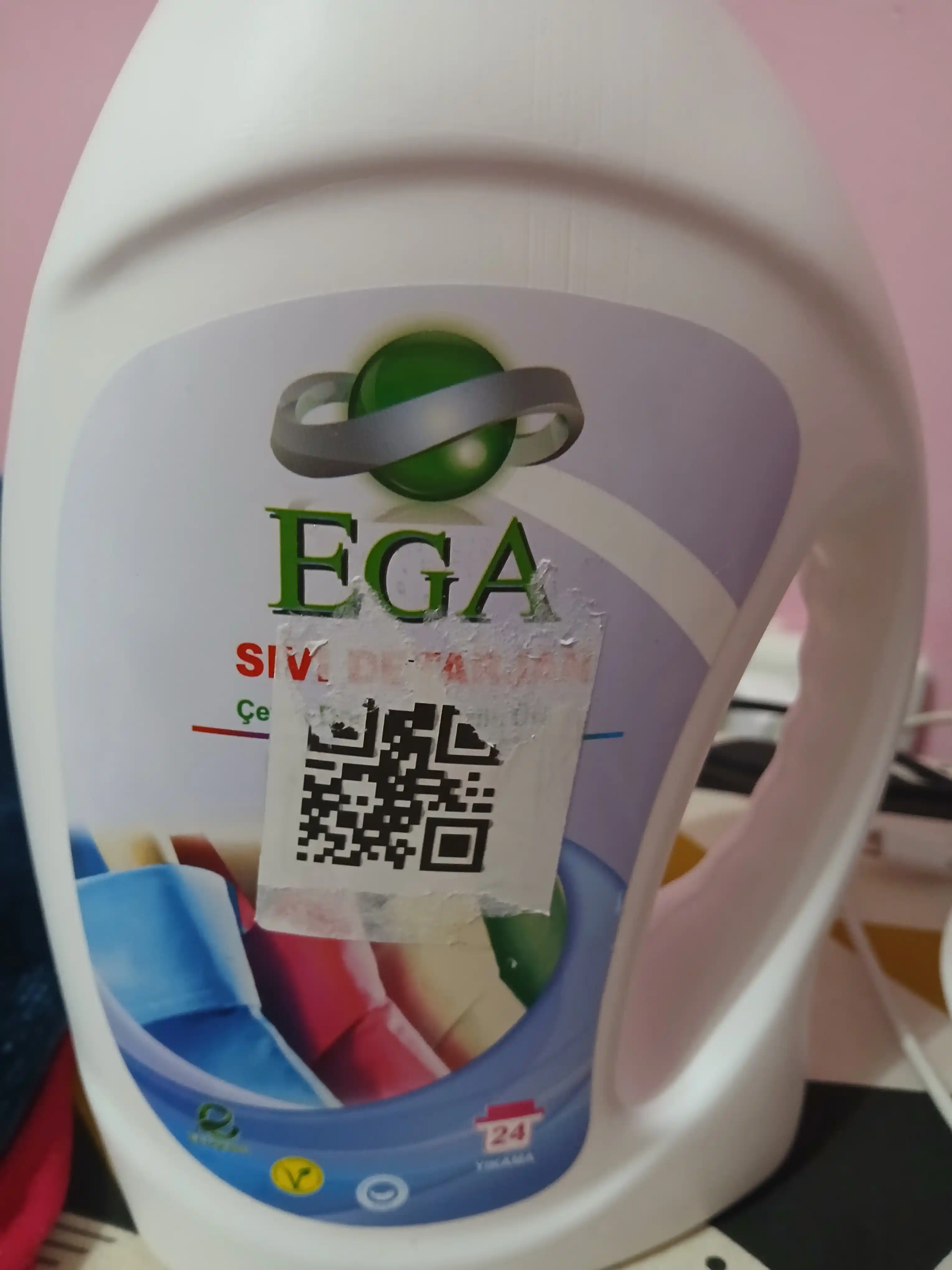 Rangli kirlar ega uchun yuvish jeli  1100 ml