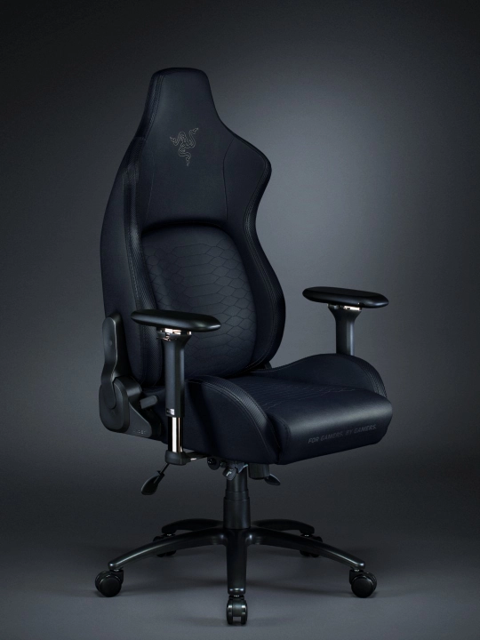 Игровое кресло Razer Iskur Black RZ38-02770200-R3G1