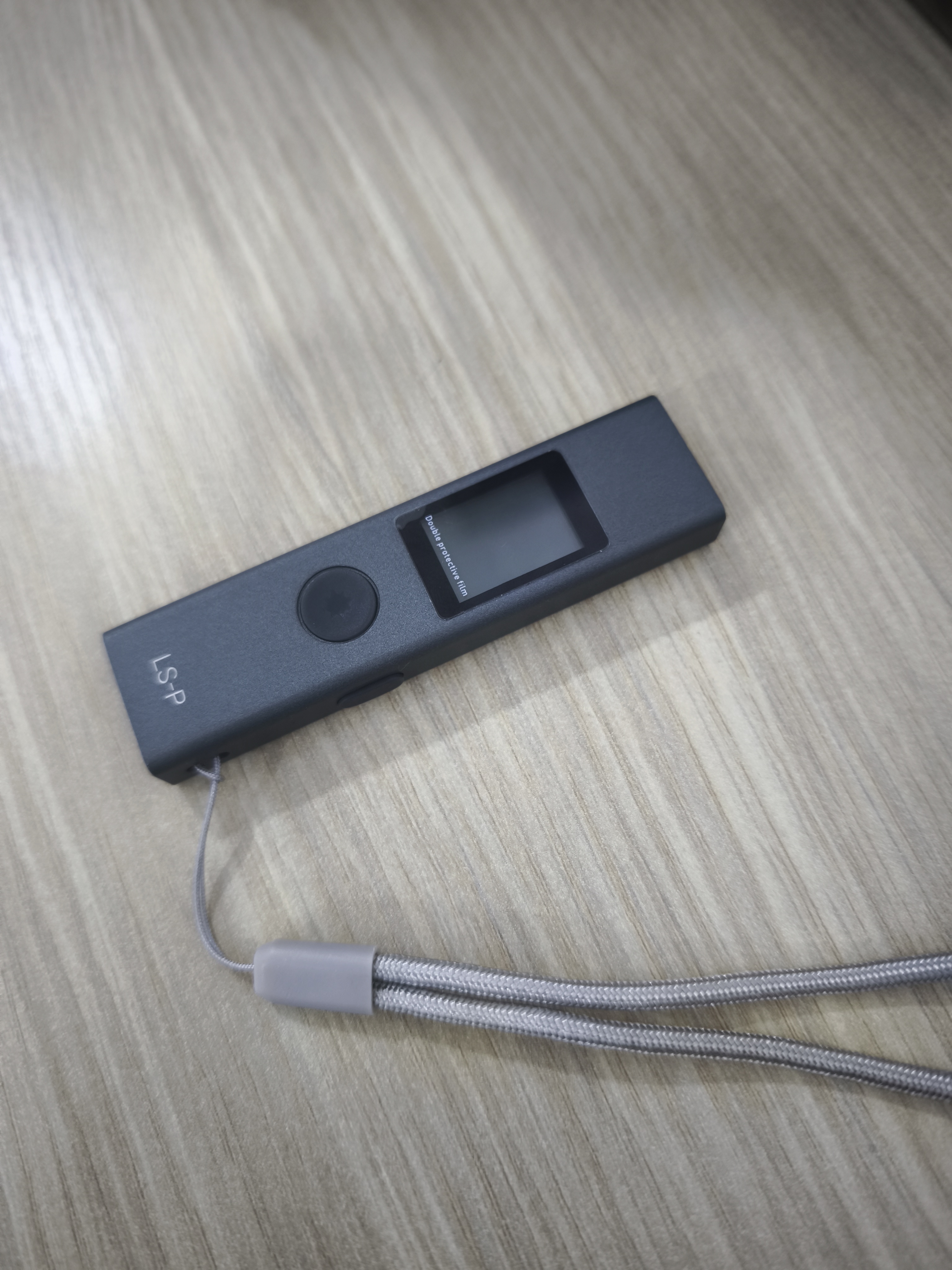 Xiaomi AtuMan Duka ta'mirlash va qurish uchun lazerli lenta o'lchovi