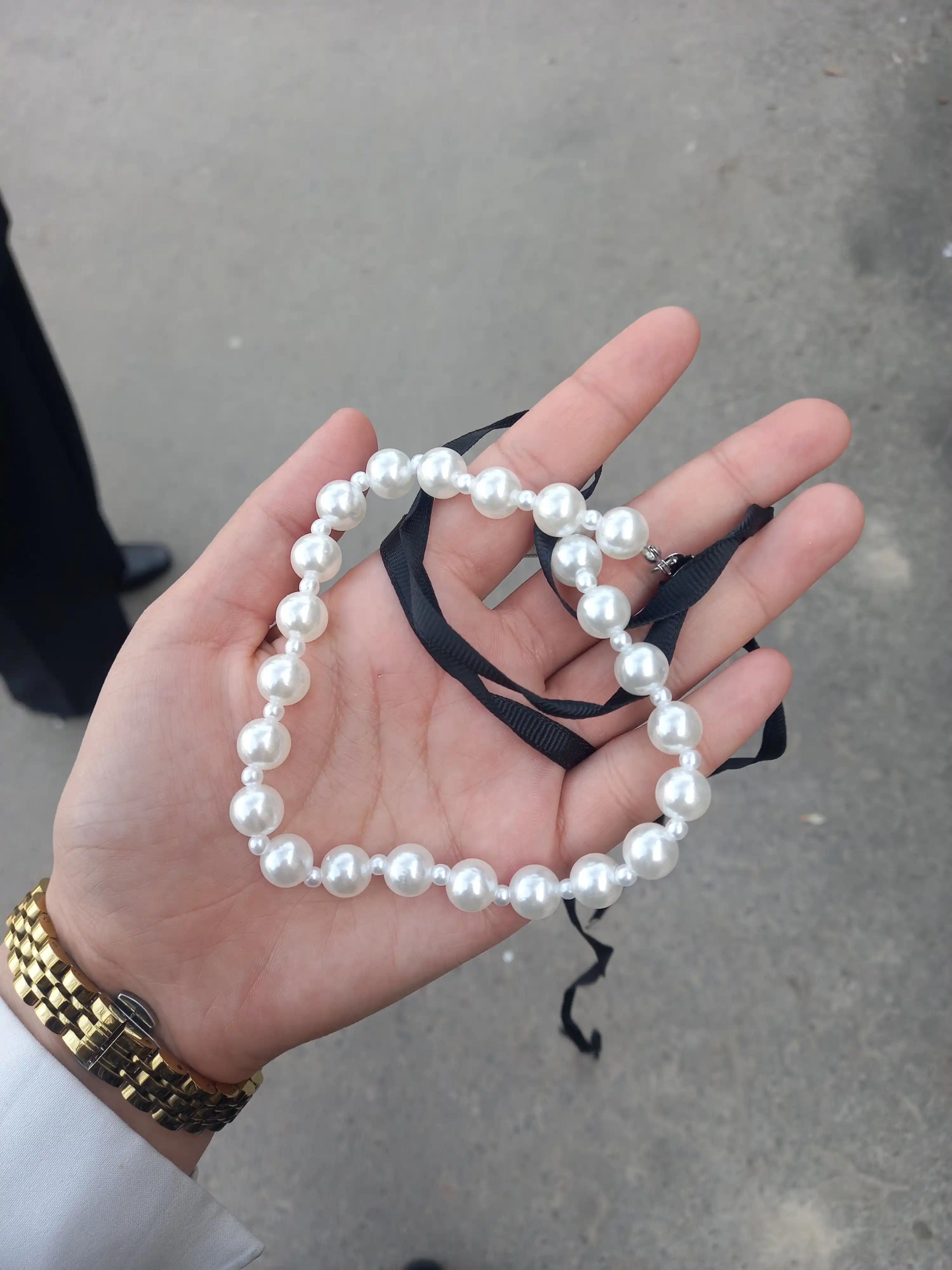 Ayollar choker marvarid marjonlari
