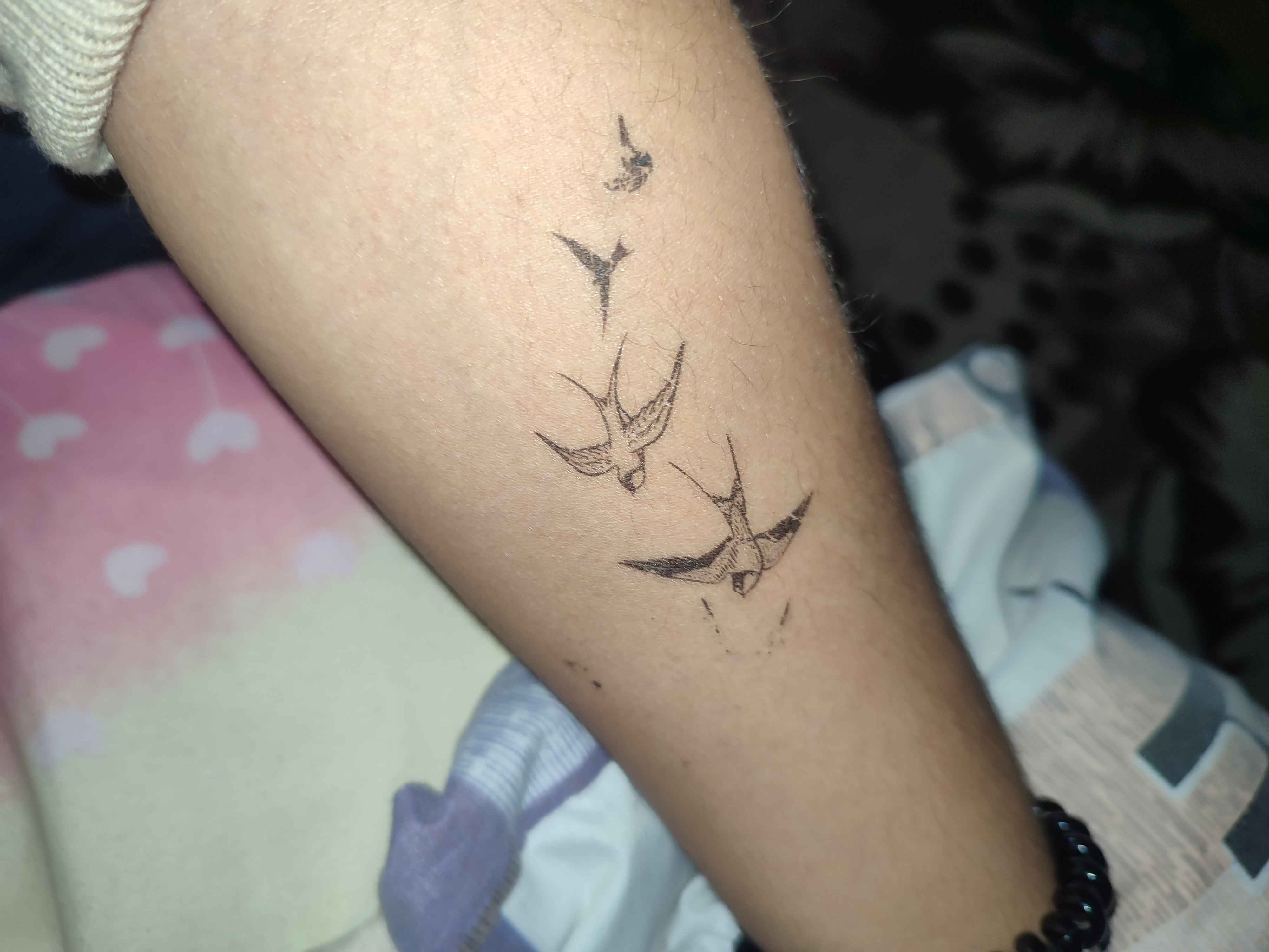 Jin ursin ayollar Gabriella zarb qilingan fotosurat