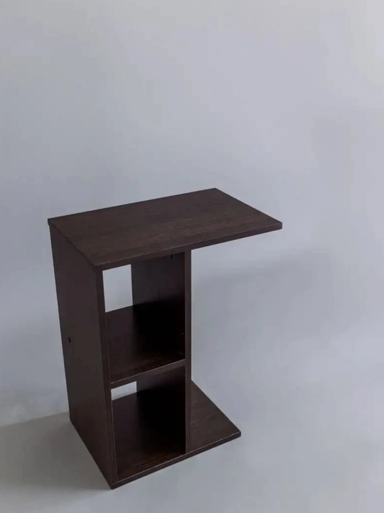 Yon stol 60x47 sm, kichik stol tokchali, yotoq yoniga qo‘yiladigan oq stol