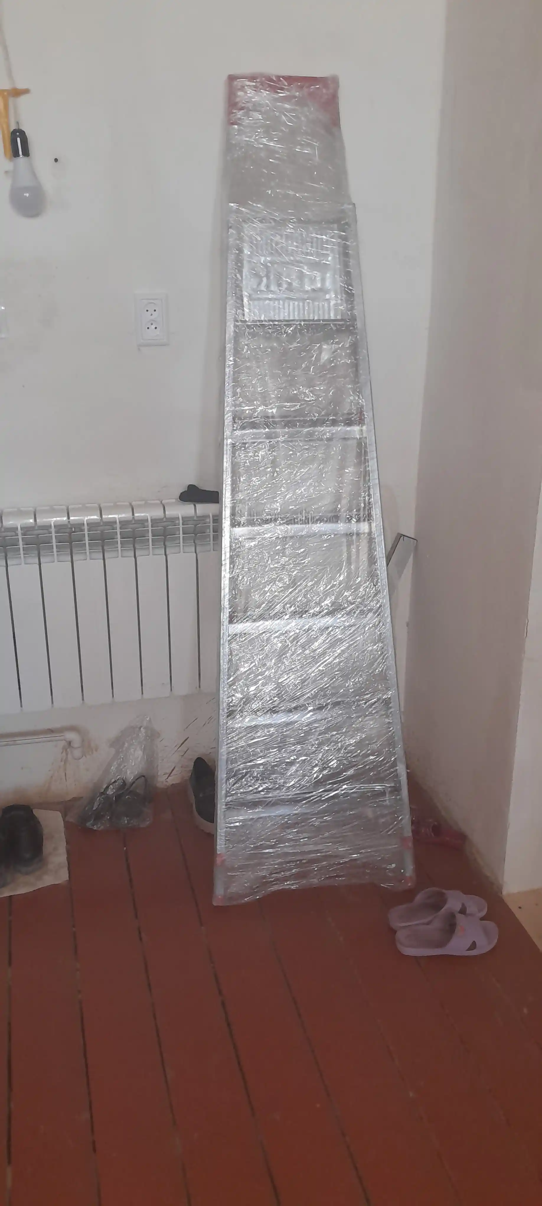Narvon po'latdan Perilla UFUK, yig'iladigan zinapoya stremaynka, 3 dan 10 ta pog'onali