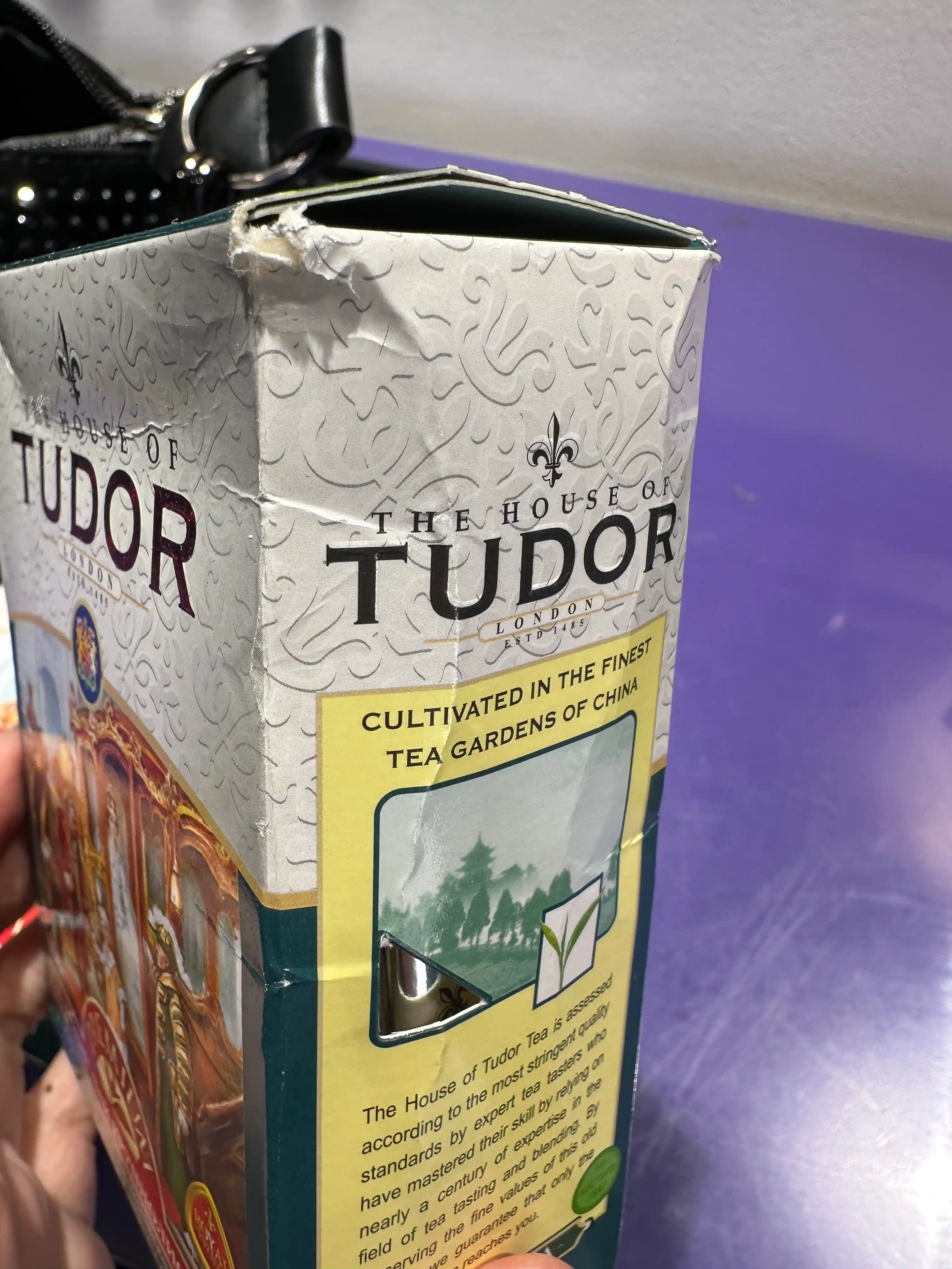 Katta bargli ko'k choy Tudor, 100 g