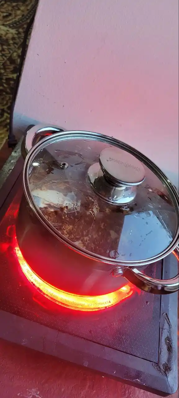 Qopqoqli kostryulka HausRoland, shisha, zanglamas po'latdan, 2.9-3.9-5.1 litr