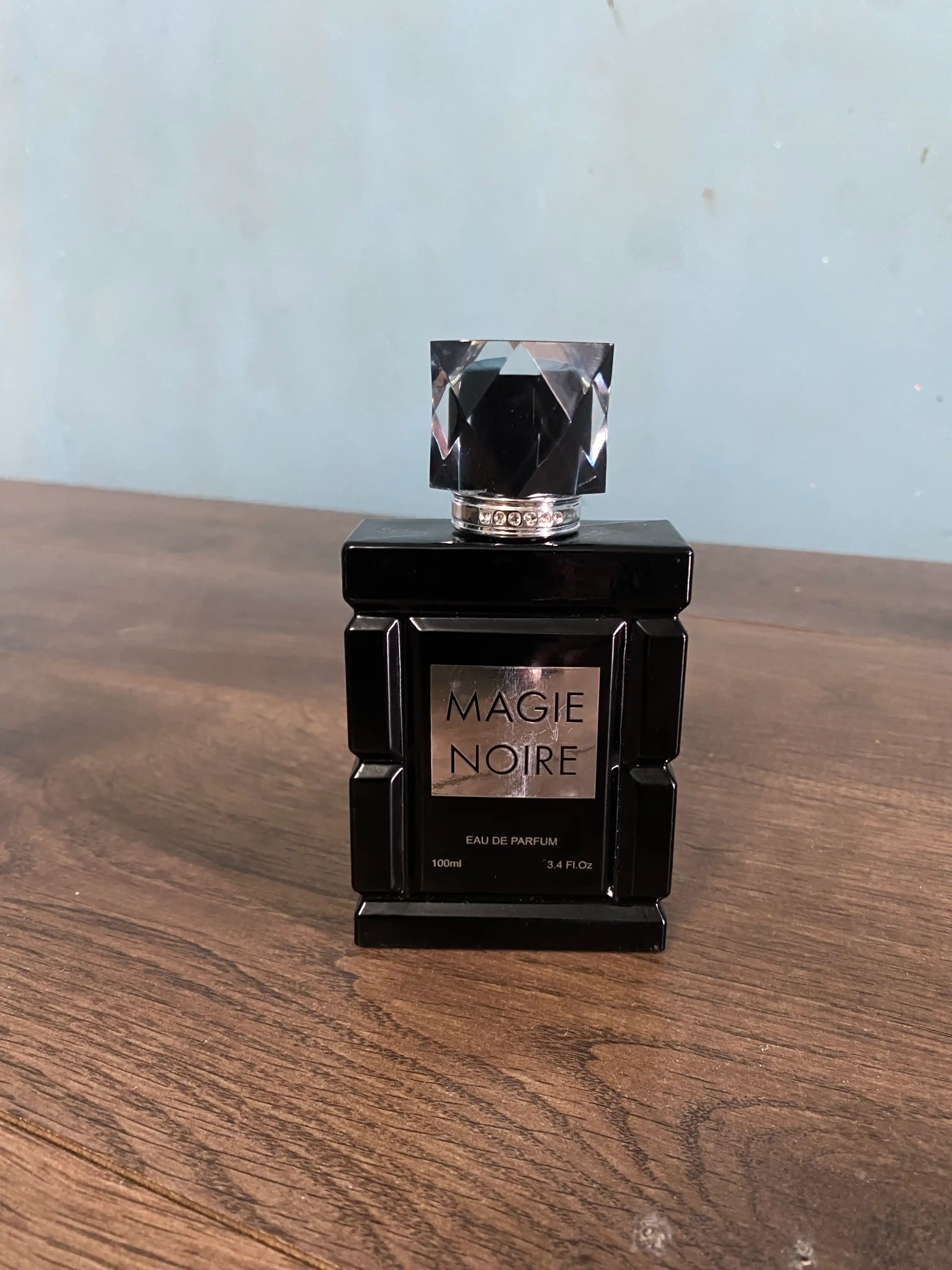 Erkaklar atiri MAGIE NOIRE, EDP parfyumeriya suvi, erkaklar uchun atir, sovg’a uchun, 100 ml