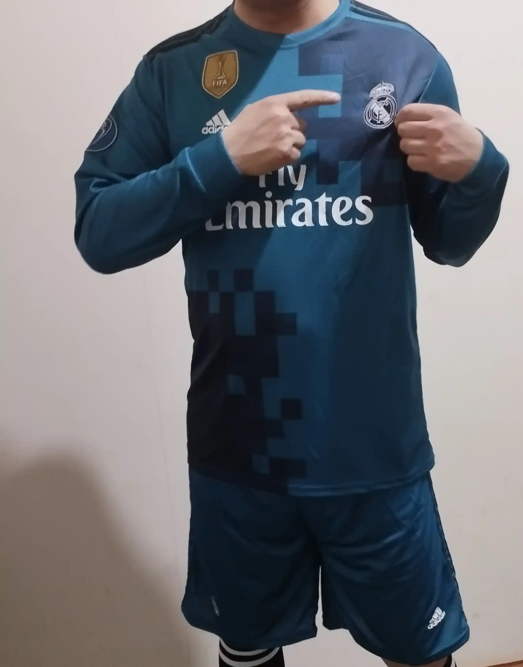 Футбольная ретро форма Real Madrid -Белая легенда