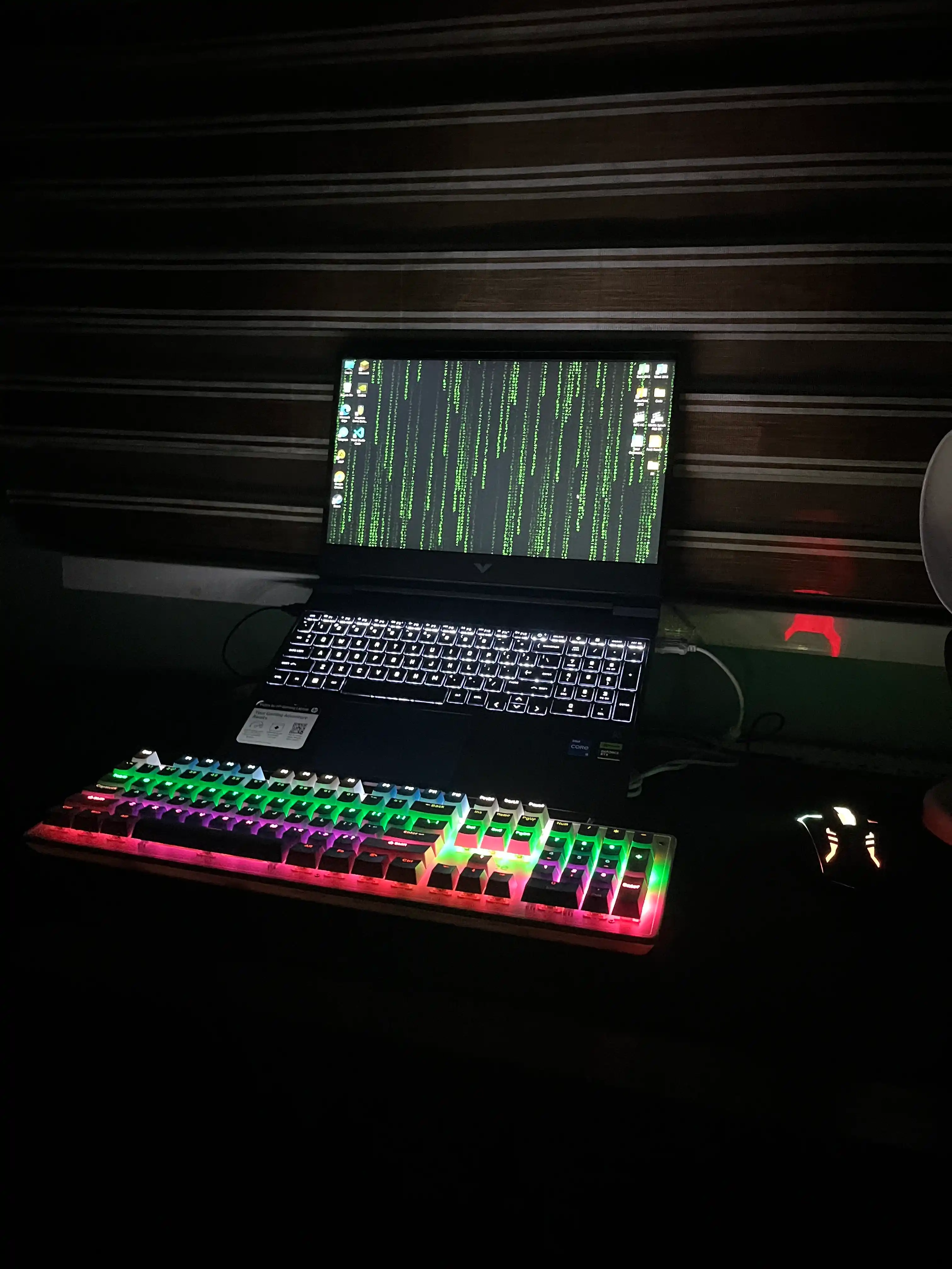 O'yin mexanik klaviaturasi BIOJJE 104 tugmalari RGB yoritilgan